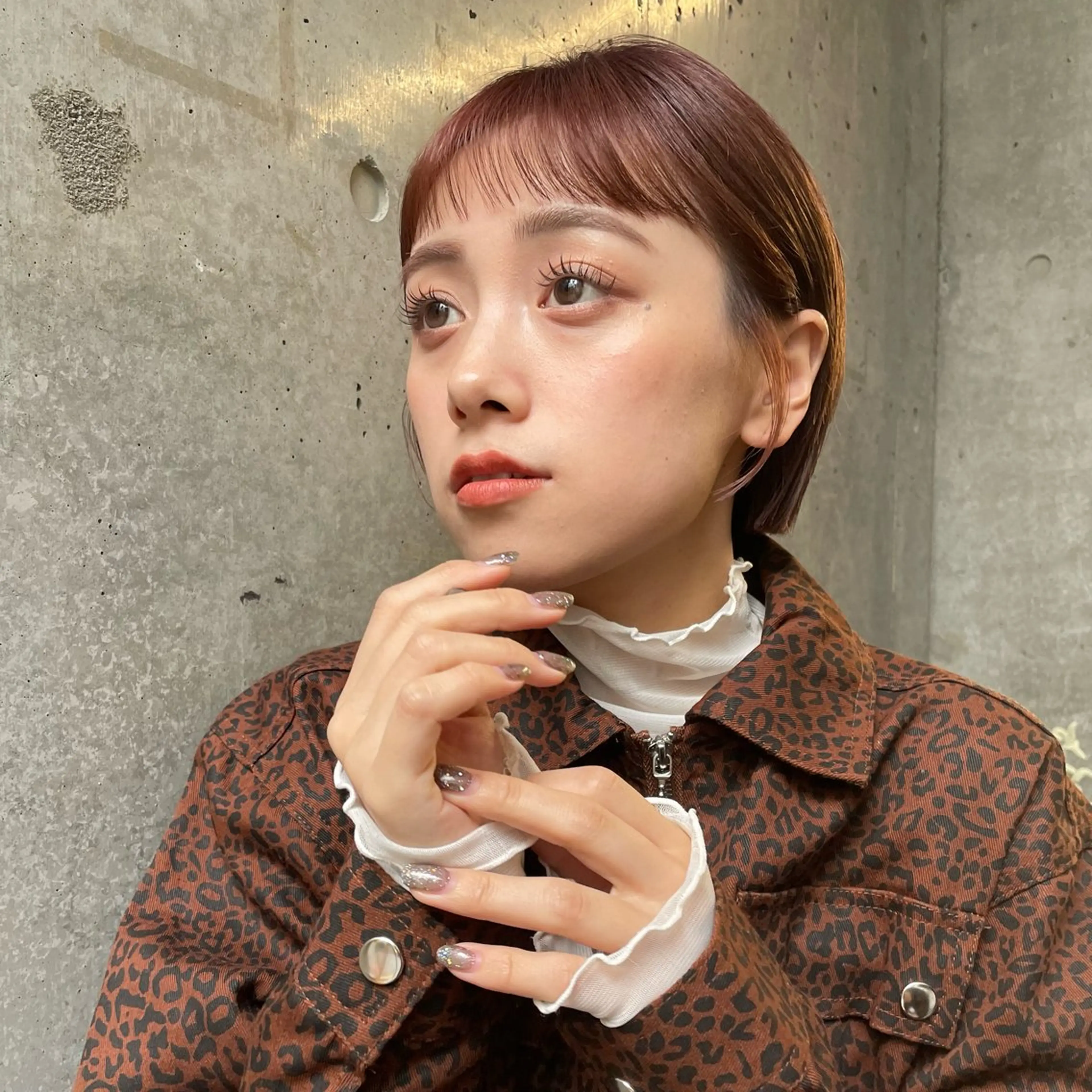 ショート カラー レイヤー/ブリーチ /暖色/ゆきなのヘアスタイル