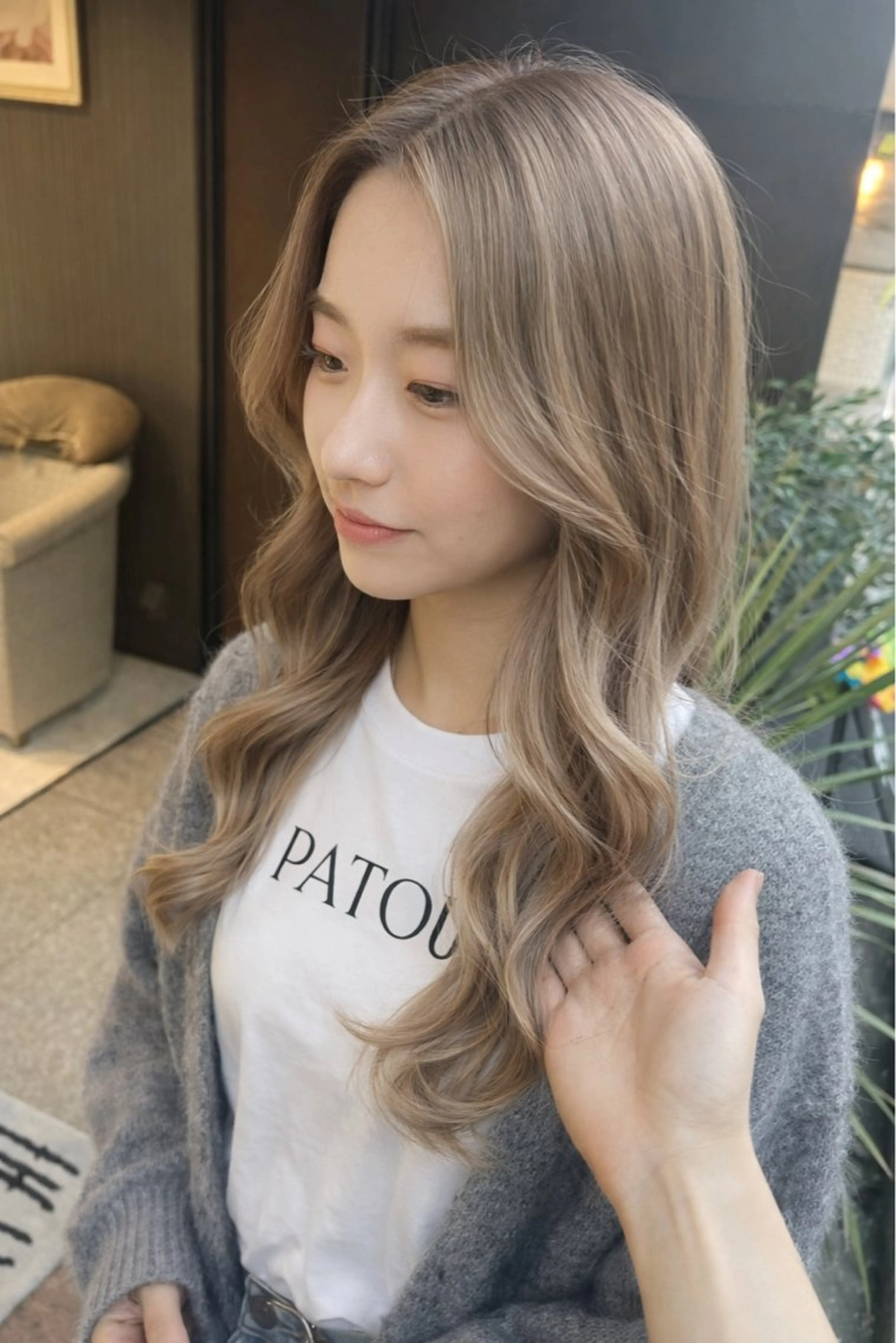 カラー 透明感のある艶髪なら 矢場町駅4番出口すぐのヘアスタイル