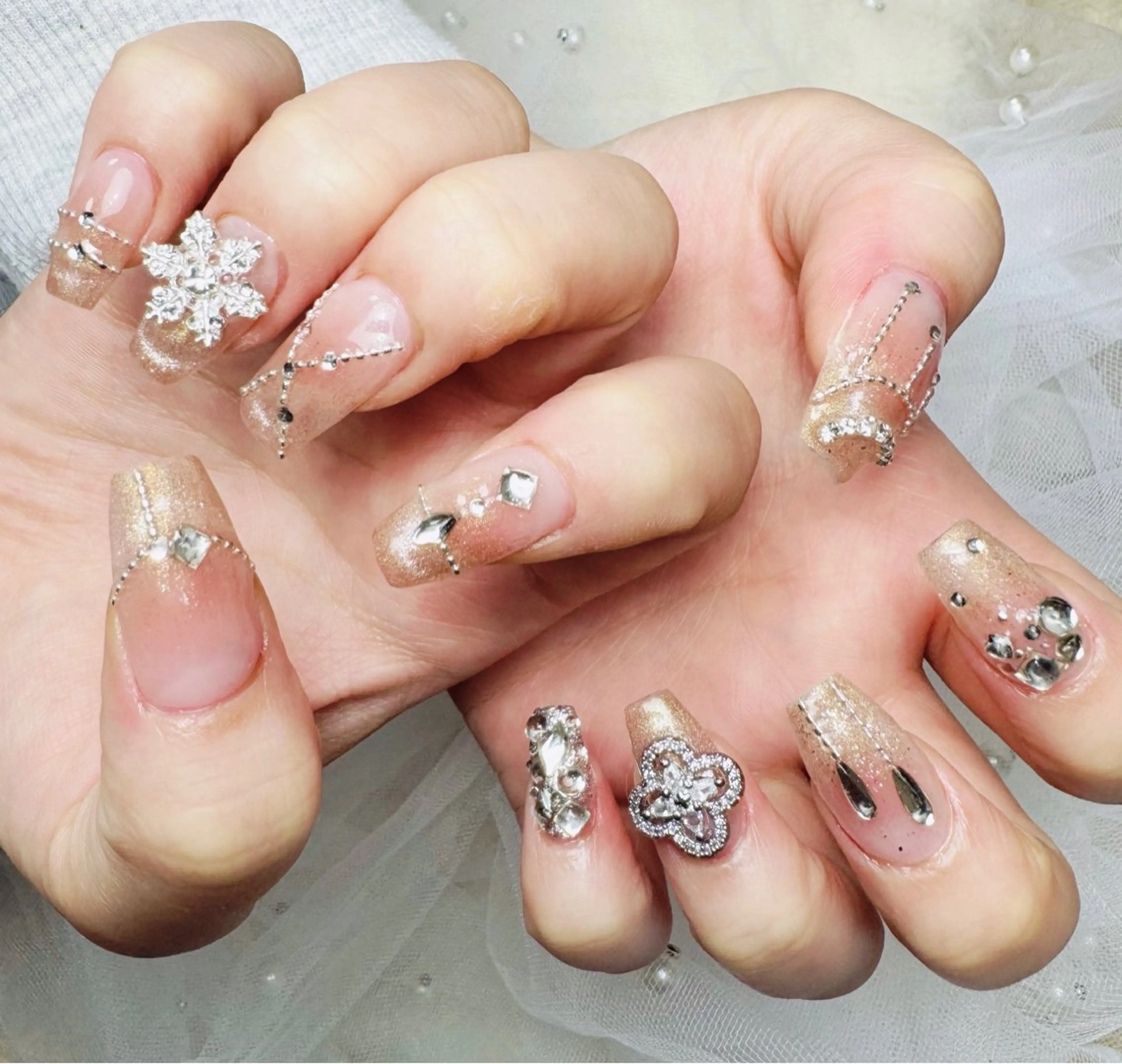 ネイル ハンドネイル ネイルサロン lotusのネイルデザイン