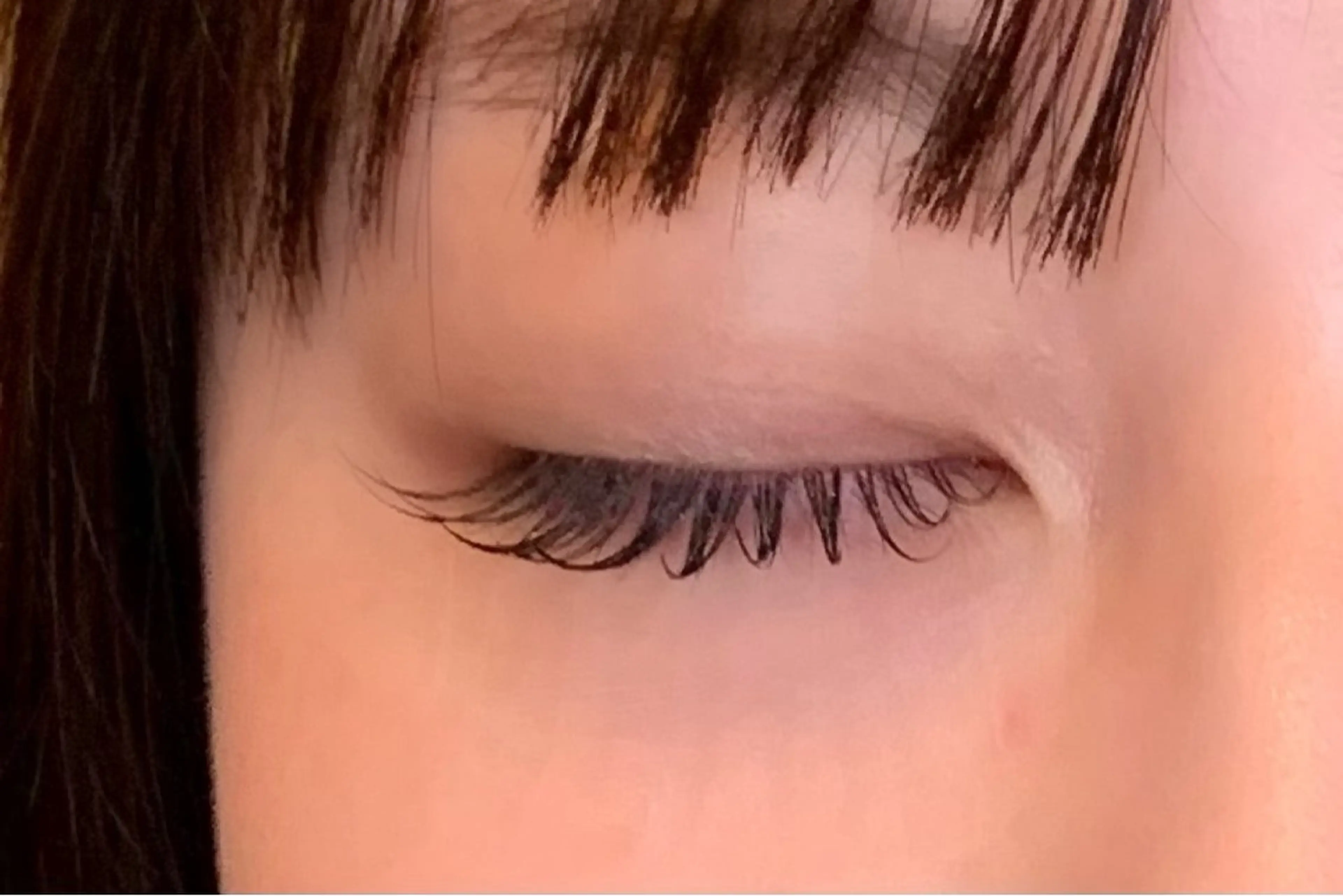 マツエク・マツパ 束感まつ毛 目尻長め cache 中央駅西口所属・cache/ ふたがわのマツエク・マツパデザイン