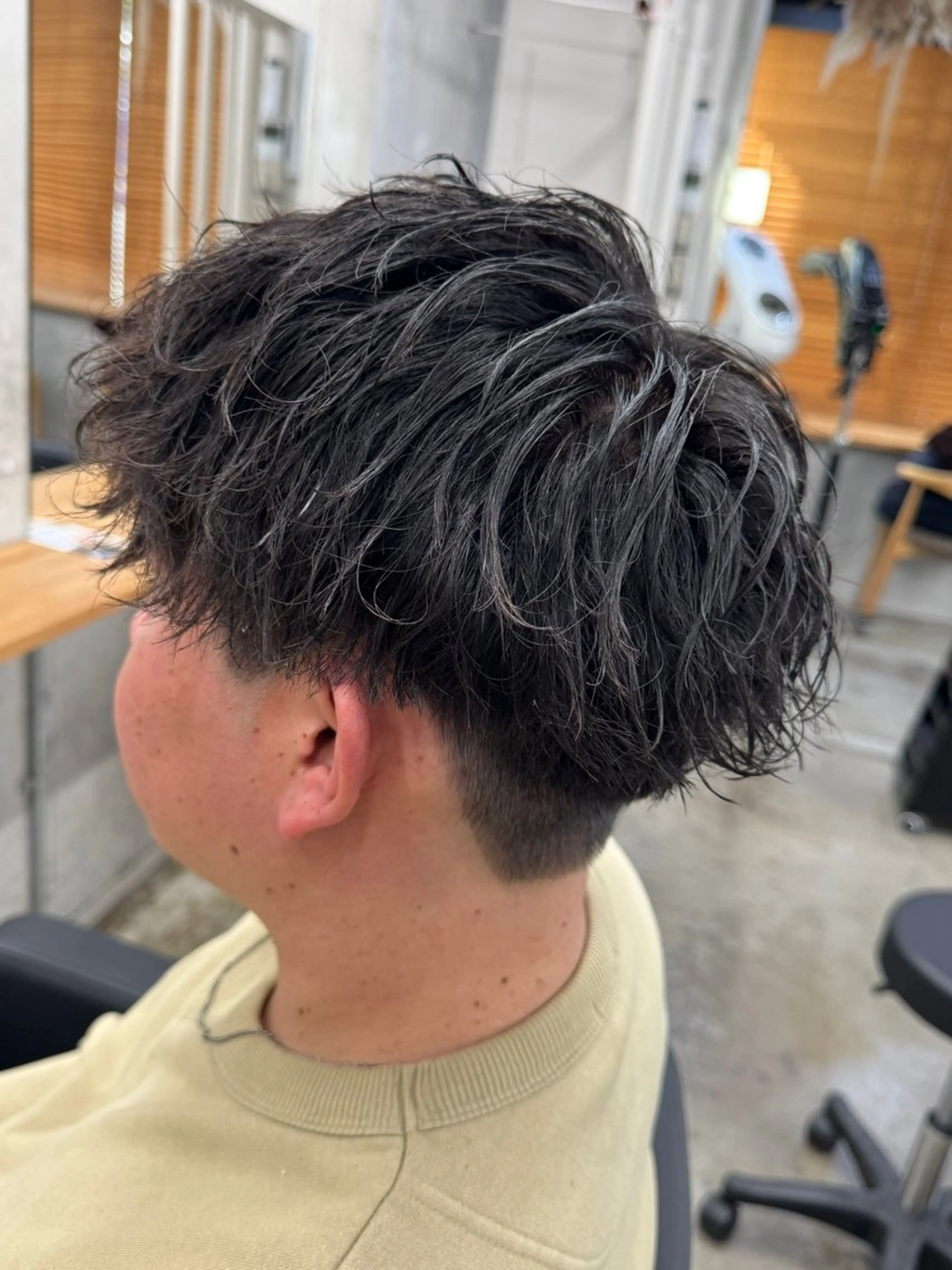 メンズ カット パーマ アキト/ メンズ/透明感暗髪のヘアスタイル