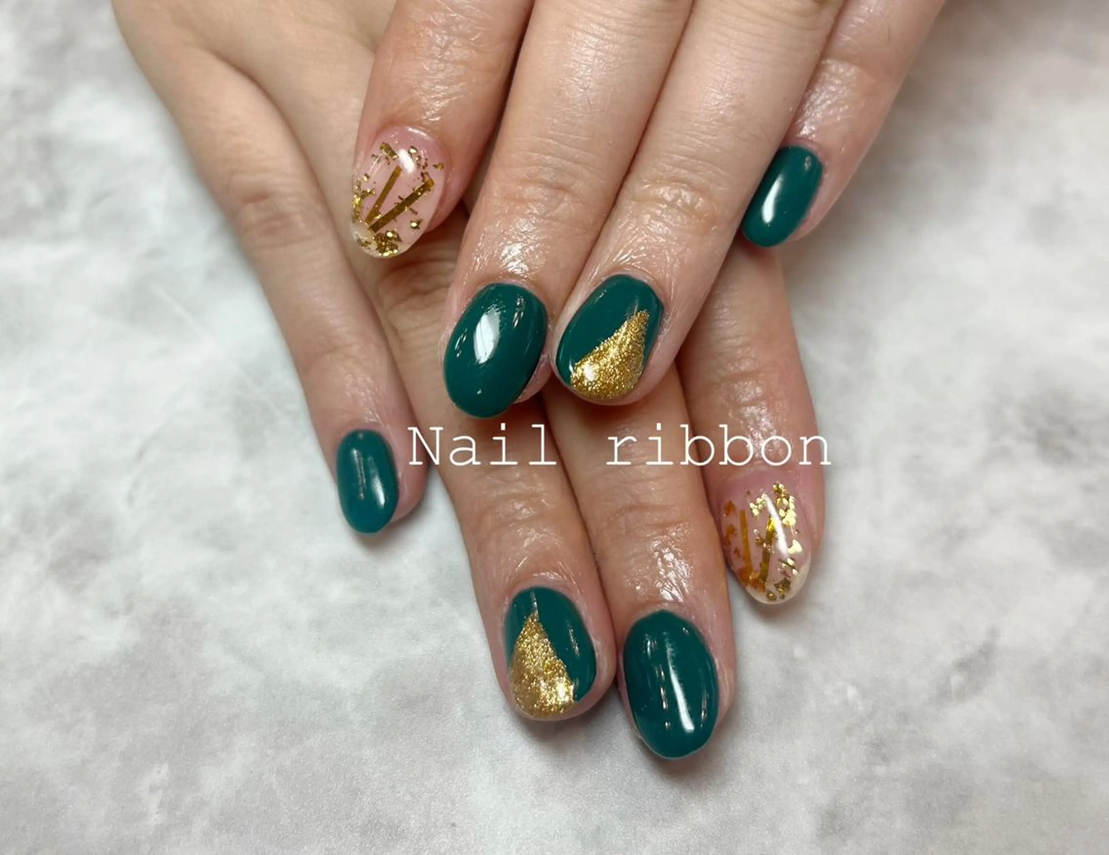 ネイル ネイルリボン 伊藤のネイルデザイン