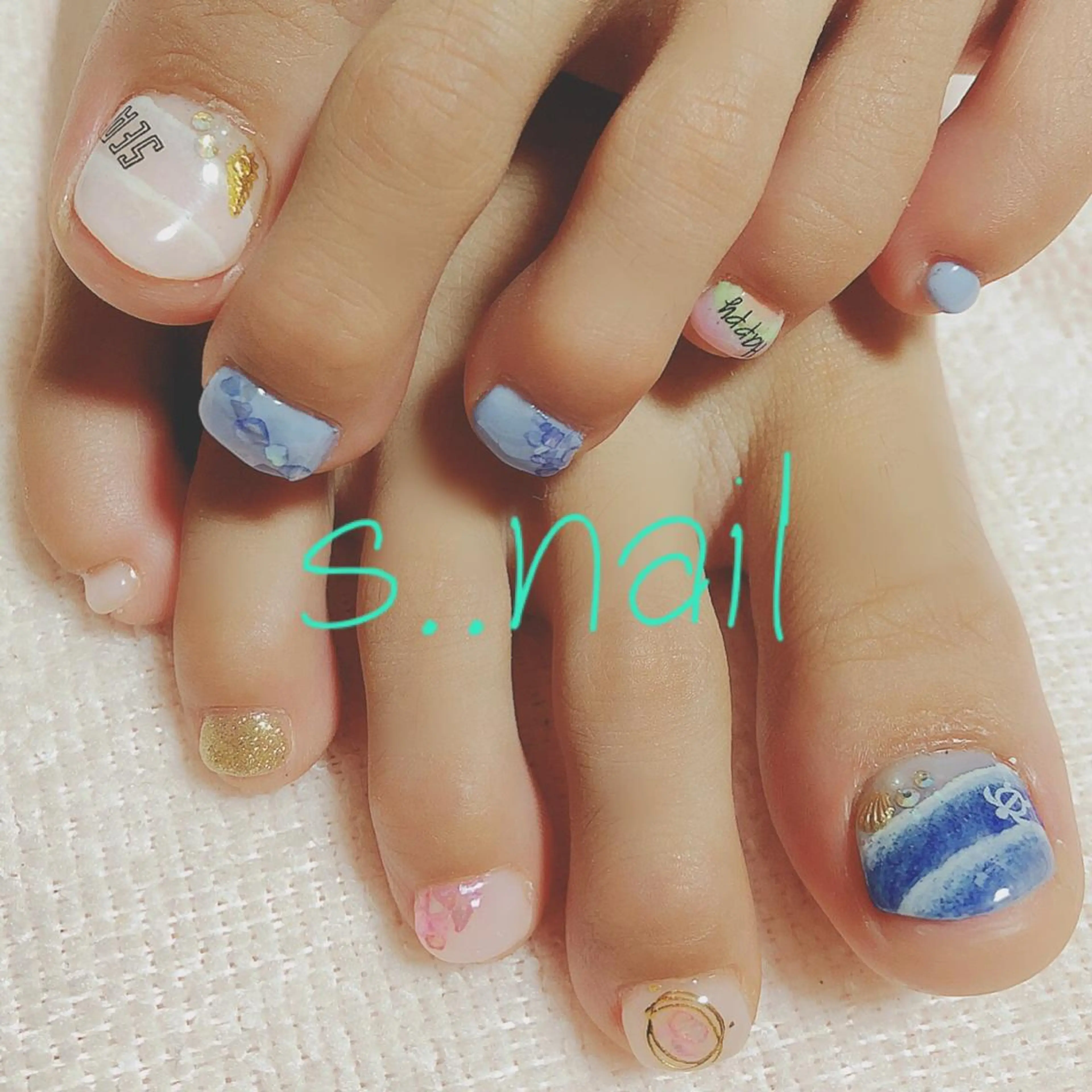 ネイル 夏ネイル ハンドネイル フットネイル s..nail / MORITAのネイルデザイン