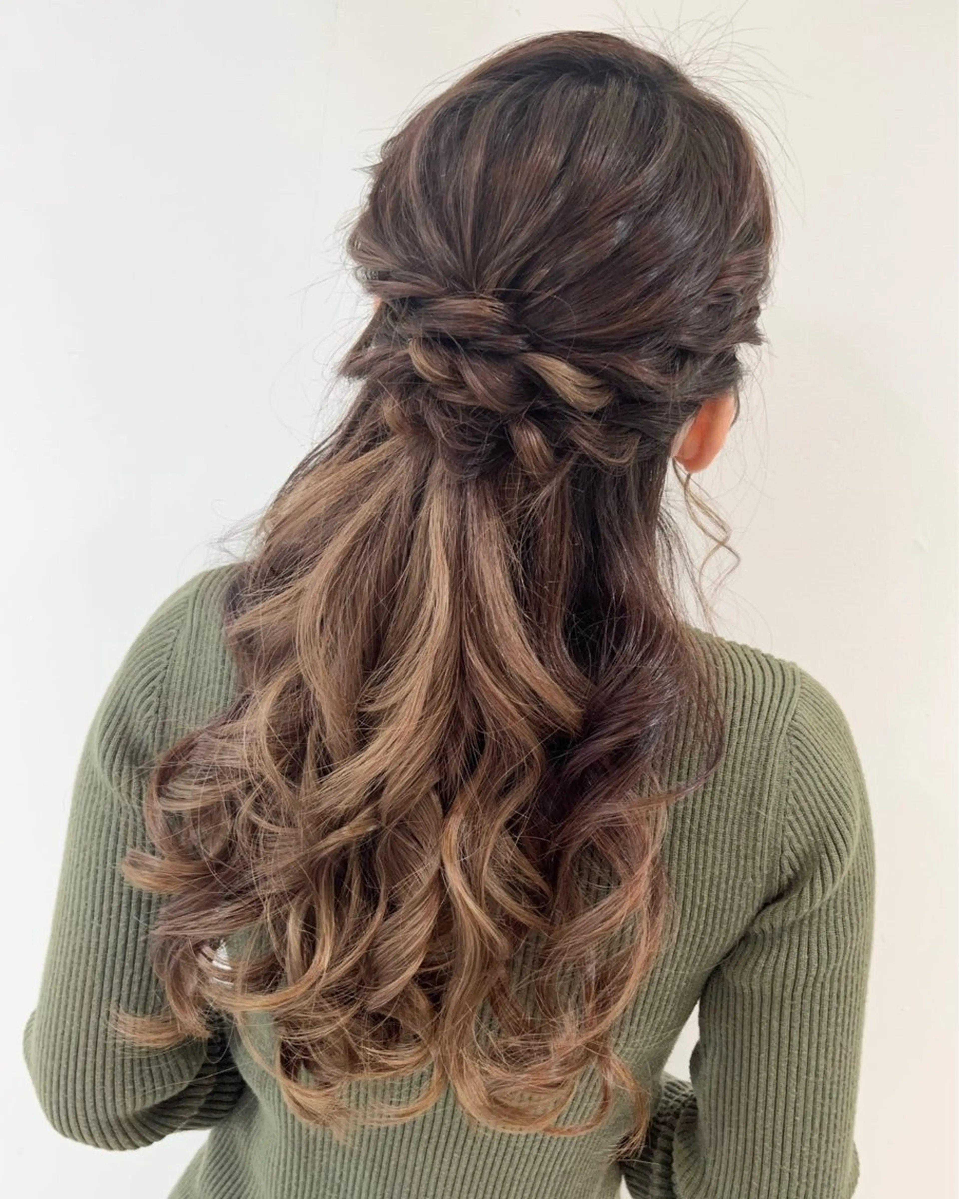 ロング 顔周りカット ヘアセット Only Nail所属・井上 紗彩のヘアスタイル