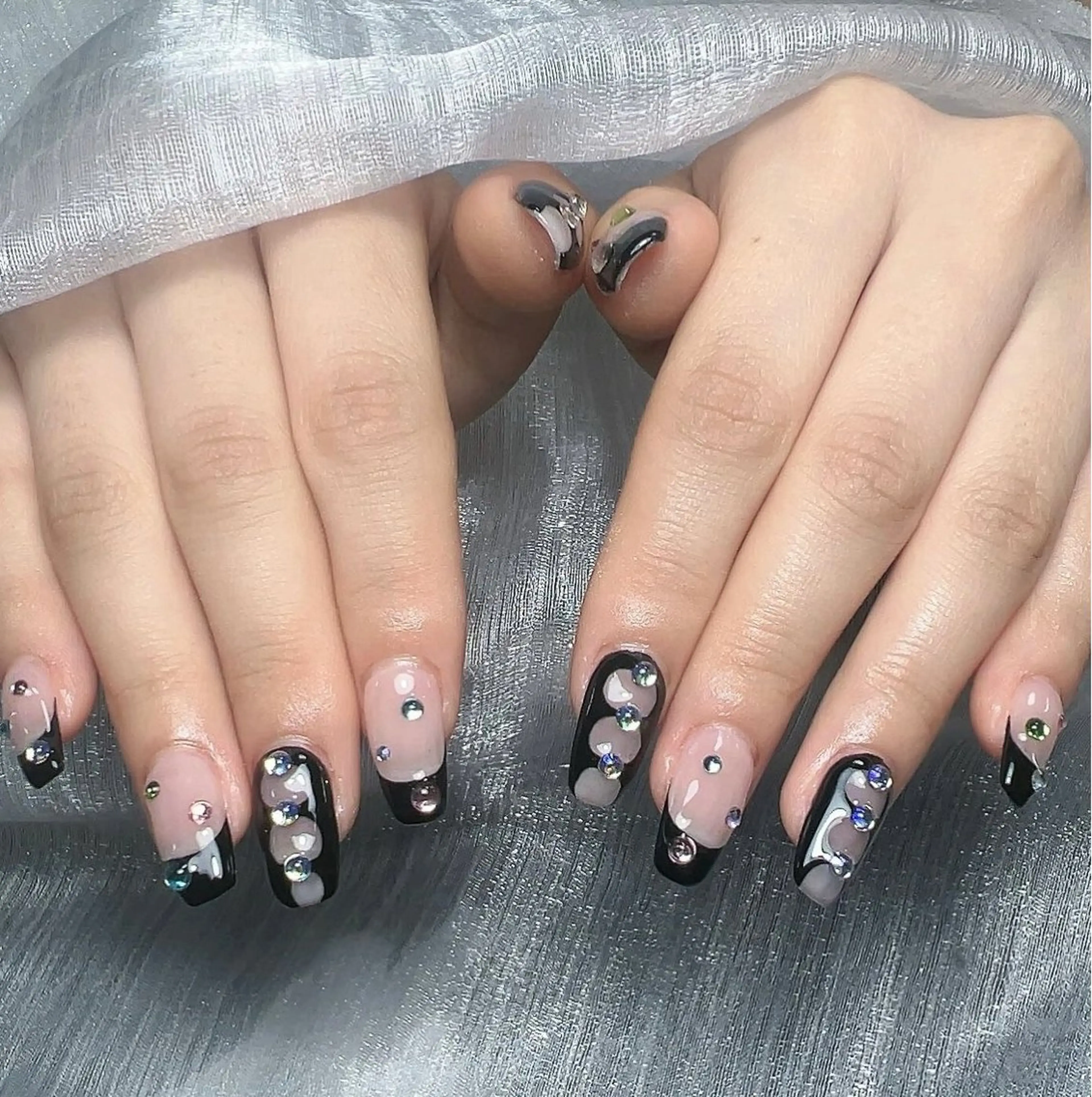 ネイル 長さ出し フレンチネイル グラデーション マグネットネイル マグネットフレンチ ハンドネイル ハンドケア ⭐️Syu Rei⭐️のネイルデザイン