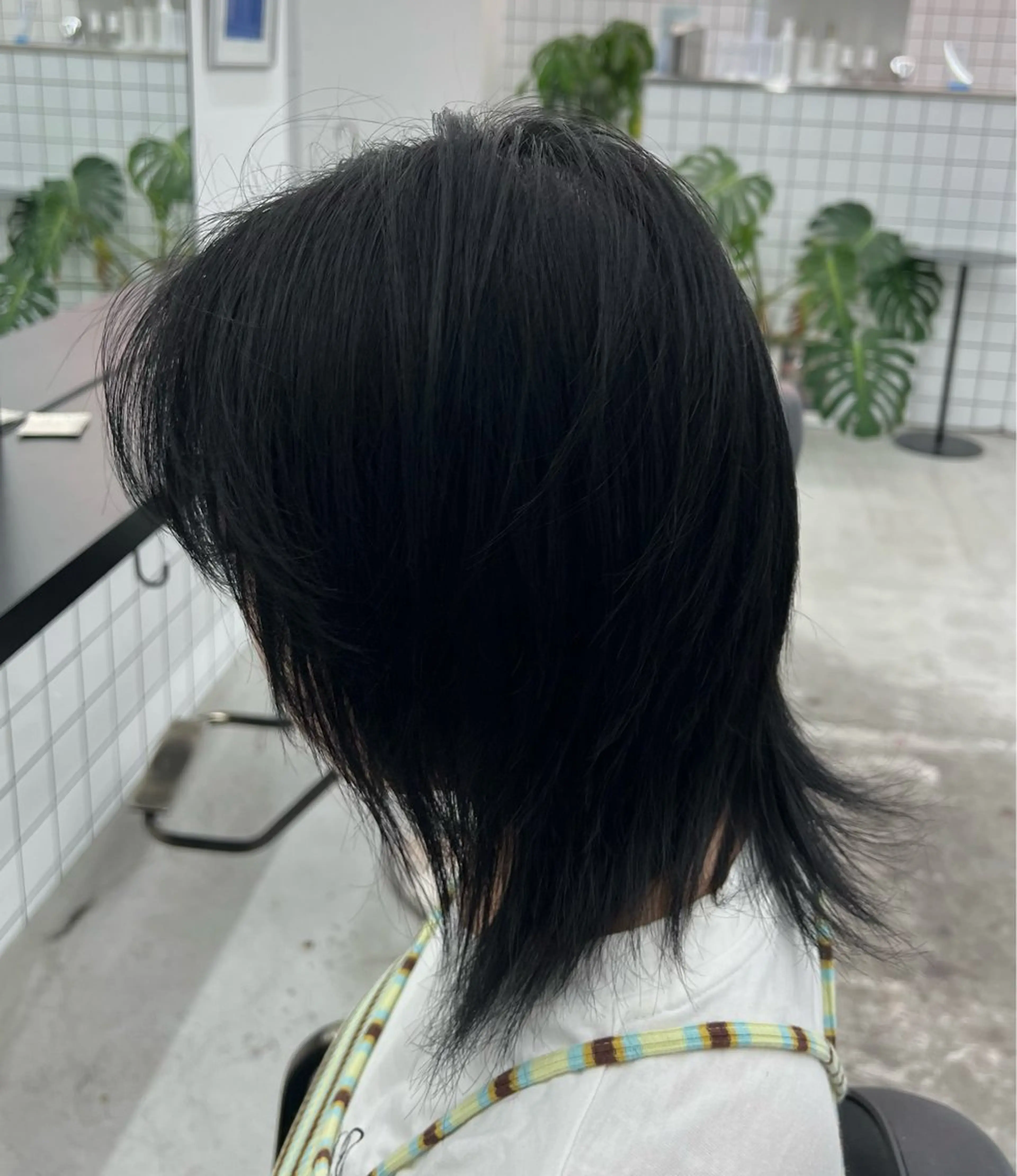 ミディアム カラー 黒髪 ナチュラルブラック レイヤーカット ヘアカラー あすか JILLSTUDIOのヘアスタイル