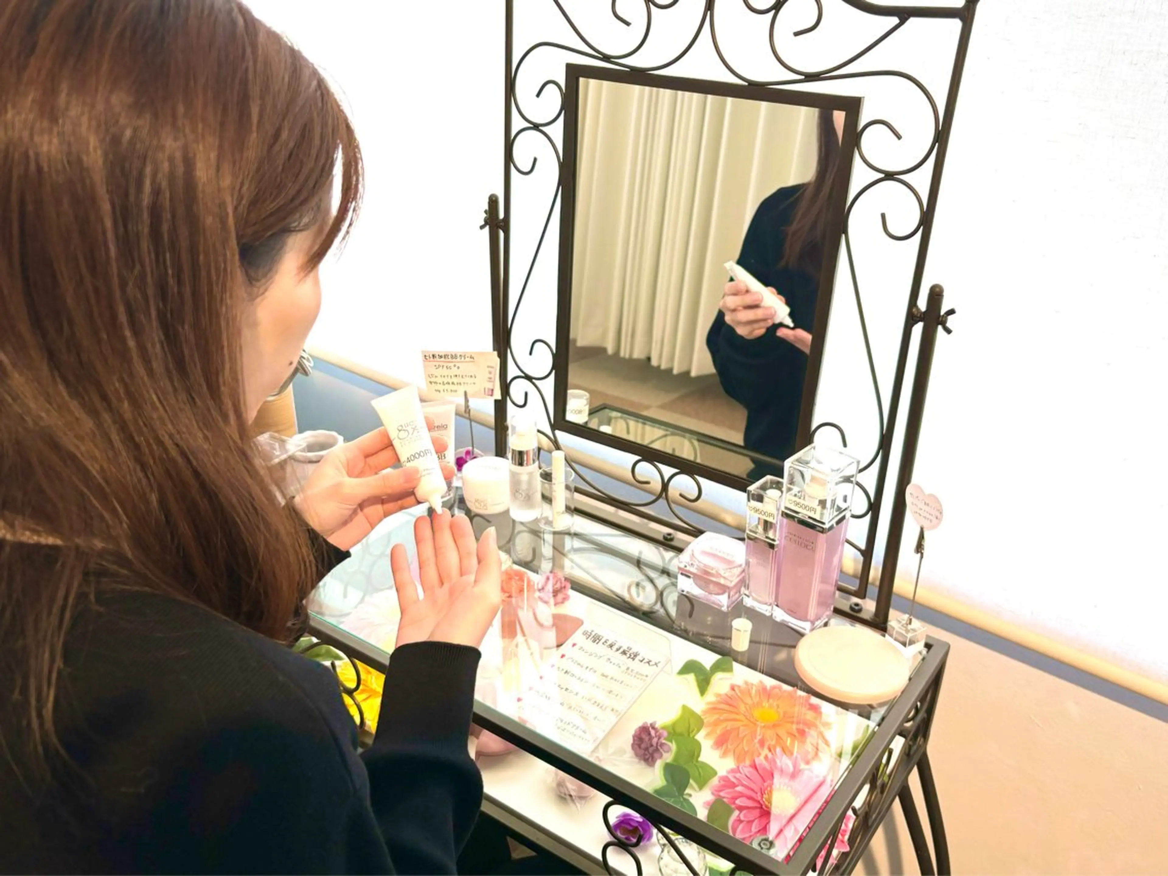 salon A.glansh所属・肌質改善salon♪ 効果がわかる♪南森町のネイルデザイン