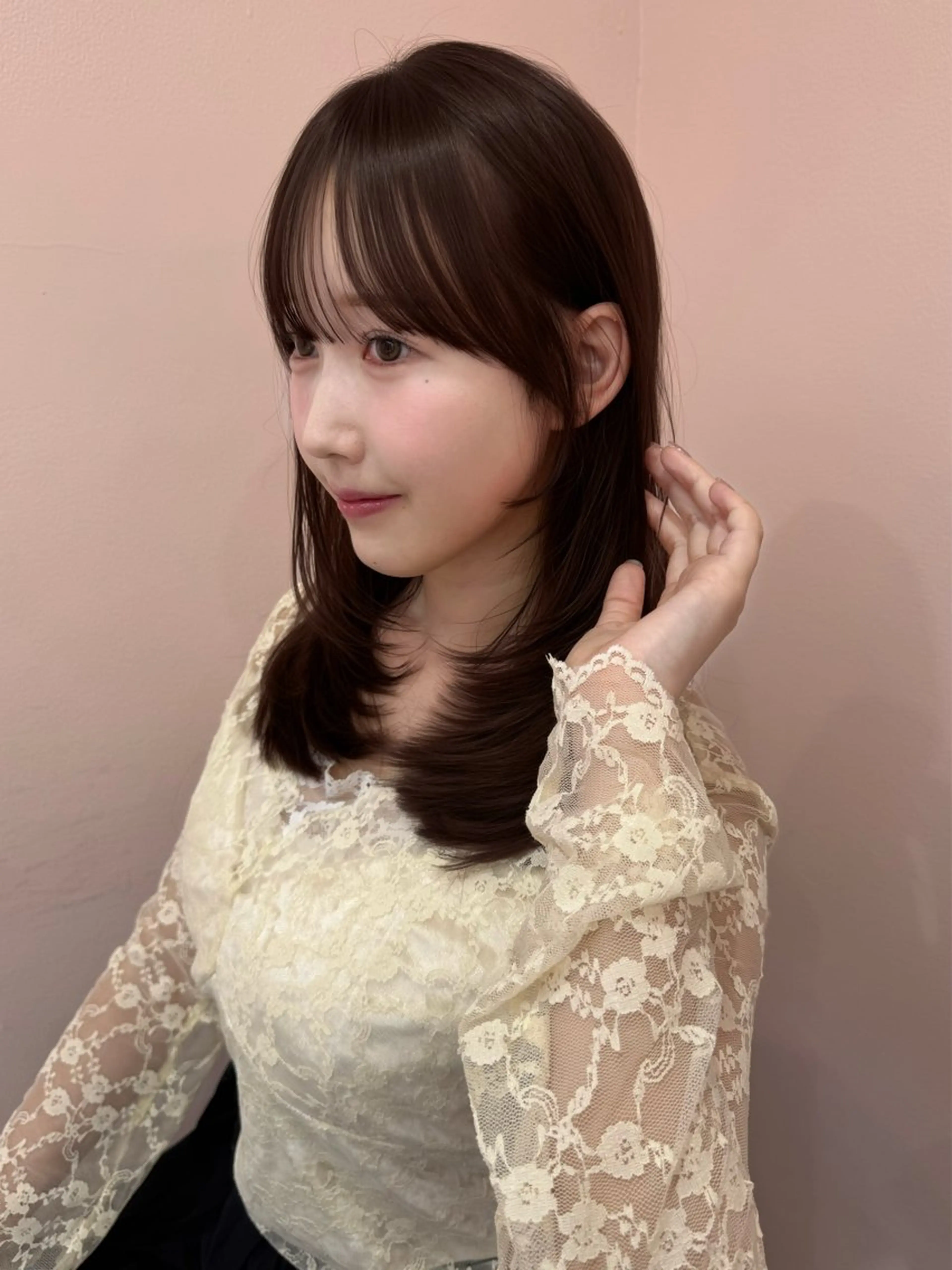 ミディアム 顔周りカット 韓国風ヘア レイヤーカット カット ヘアカラー トリートメント REINA𓍯/ 透明感カラー/顔周りのヘアスタイル