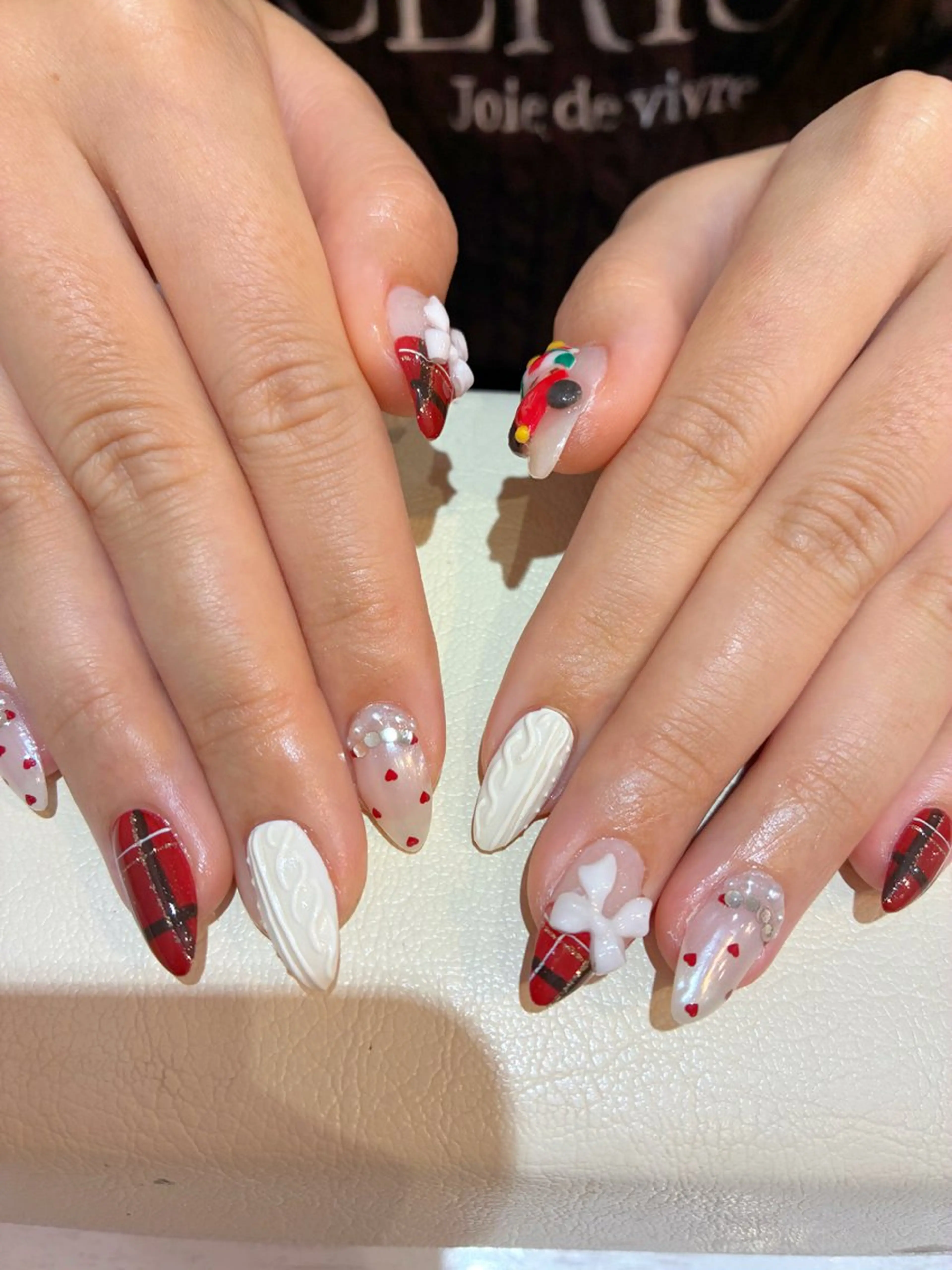 ネイル 持ち込み Nest 岩崎のネイルデザイン