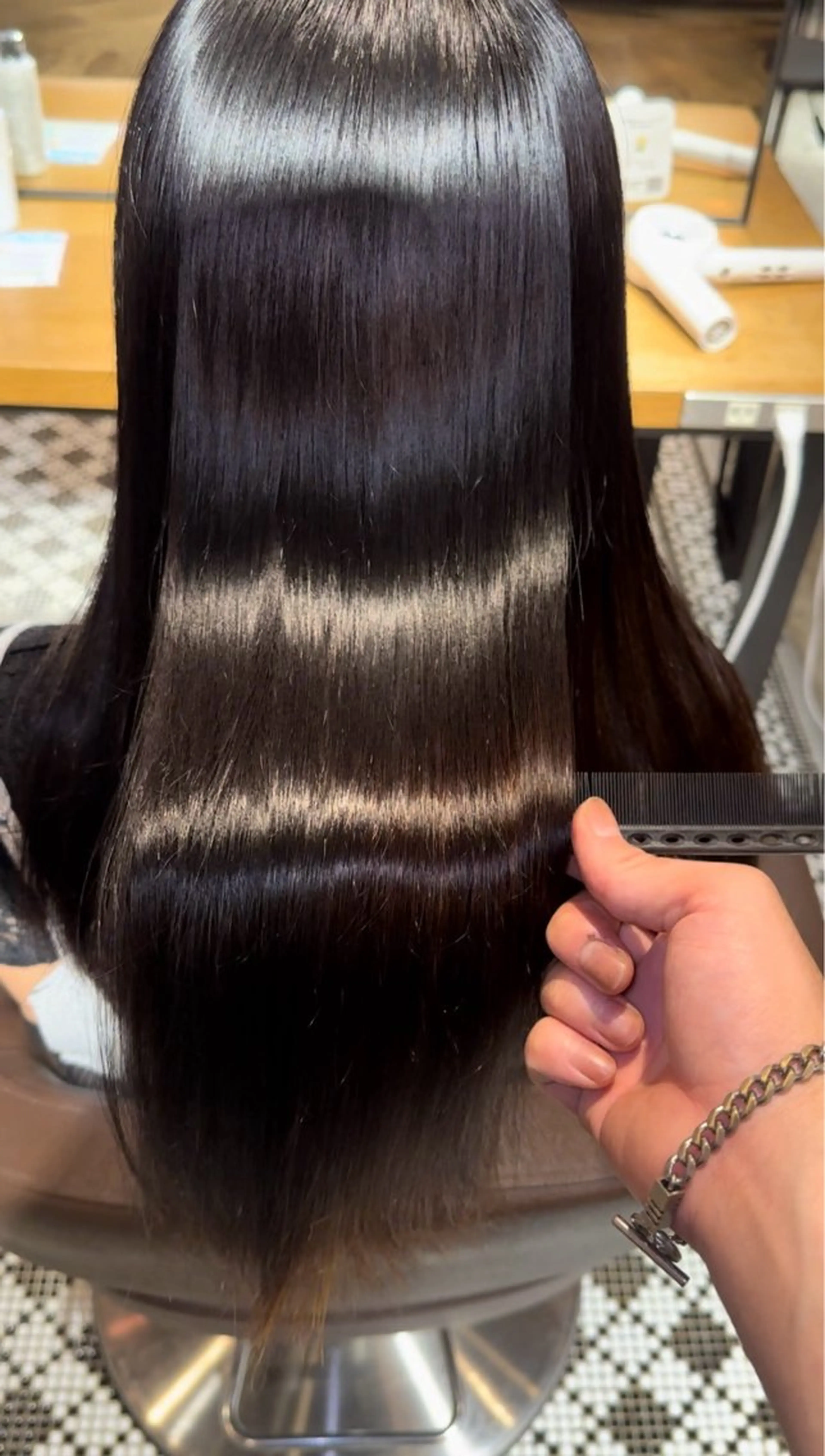 ロング パーマ 髪質改善 縮毛矯正 ストレートパーマ 縮毛矯正 トリートメント 髪質改善 すずきひじりのヘアスタイル
