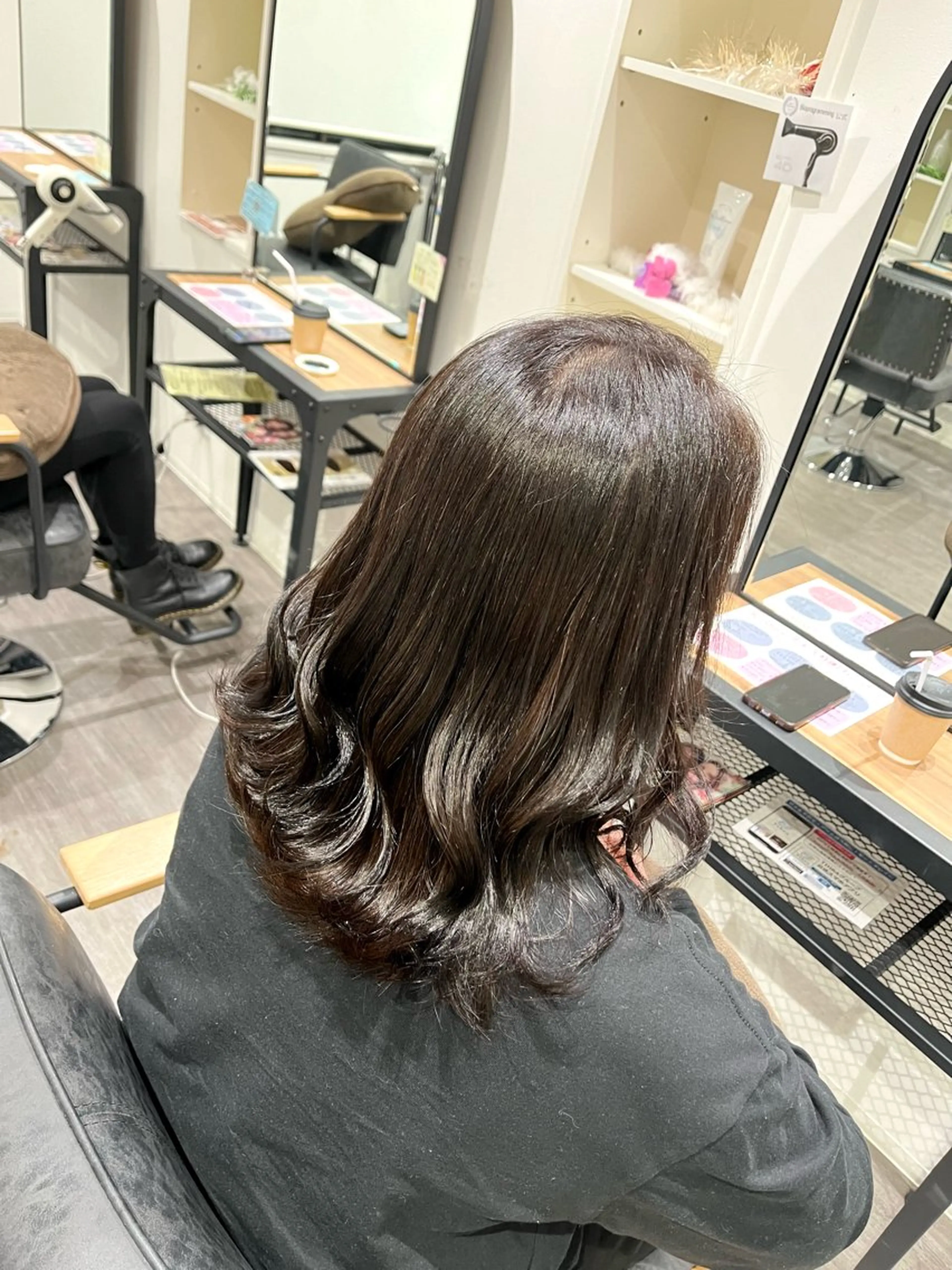 セミロング カラー ヘアカラー cocotte🫧 絹村 琴美のヘアスタイル