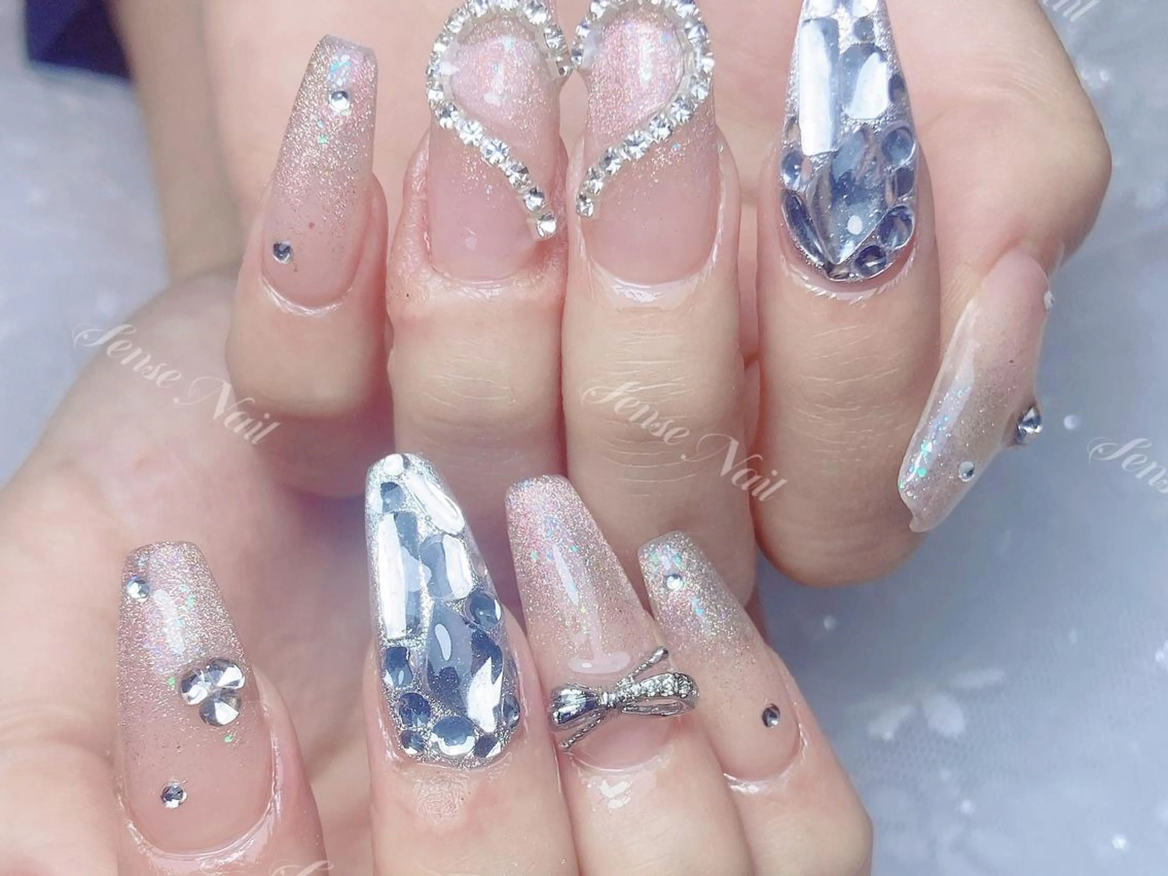 ネイル ハンドネイル ハンドケア ナユキNA.YUKI 新宿店のネイルデザイン