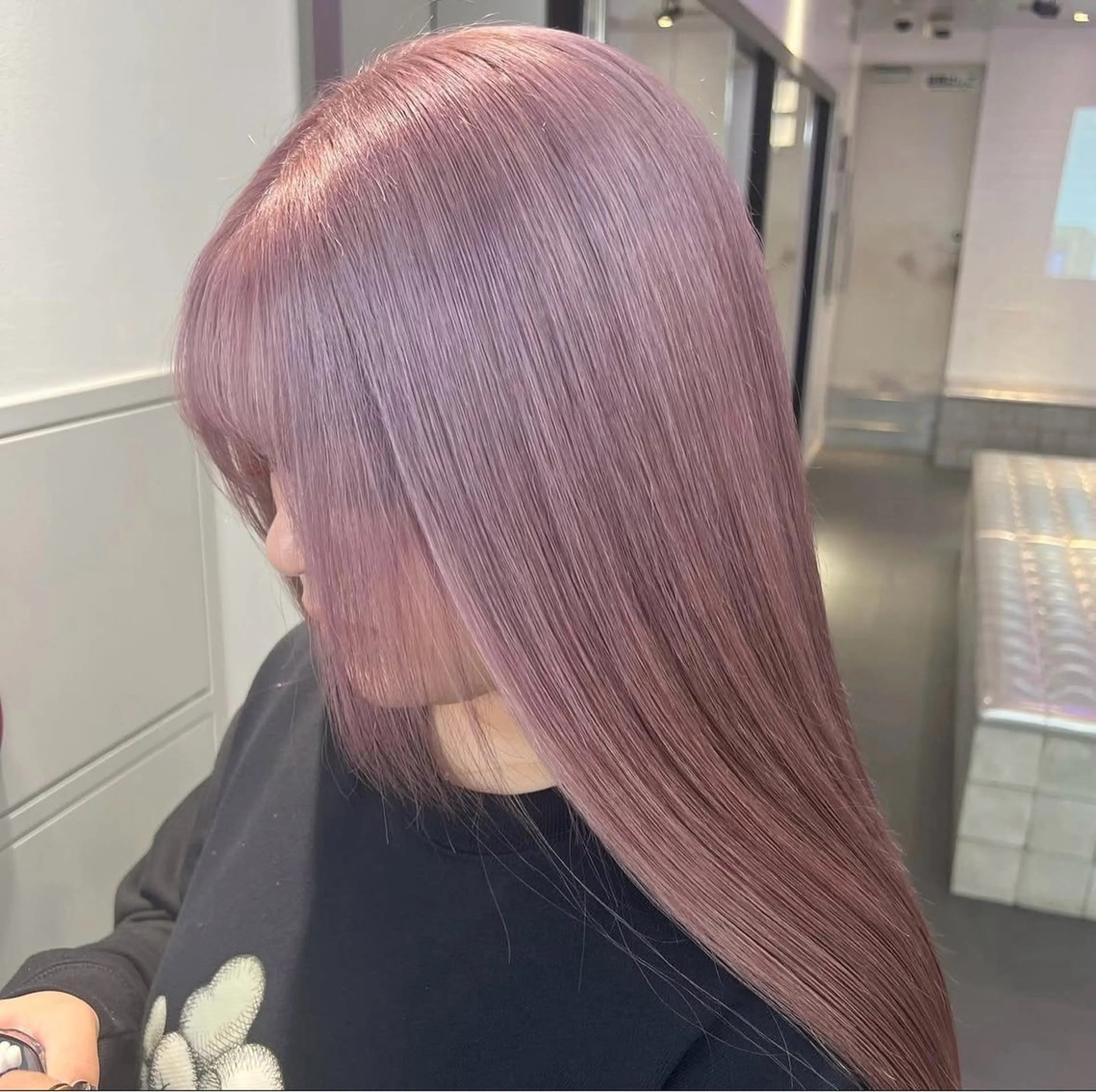 セミロング カラー ハイトーンカラー ピンクカラー ヘアカラー トリートメント 🌼動き×透明感🩵 ハイトーン/ナナのヘアスタイル