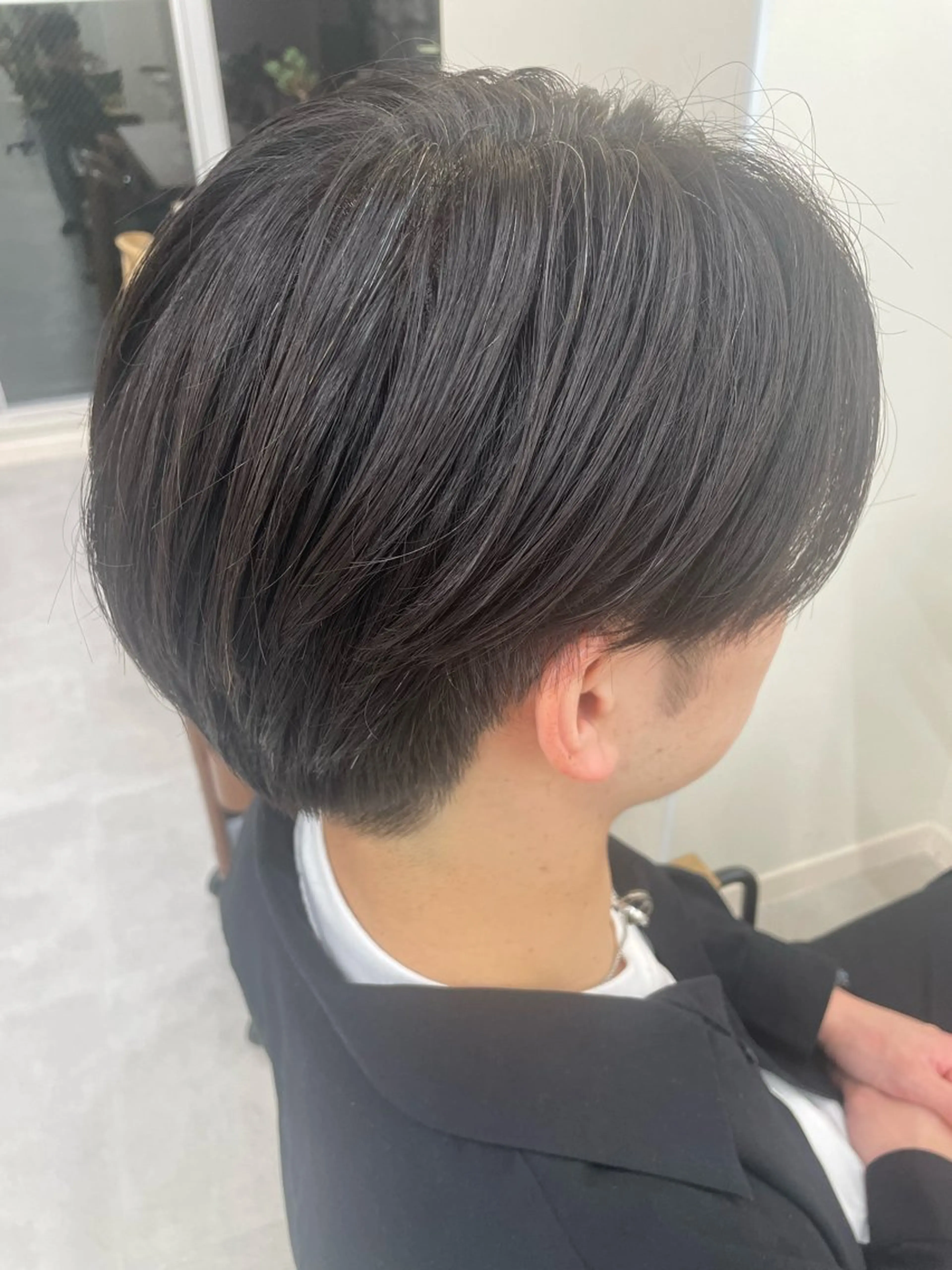 メンズ カット NaVIユウジ ブリーチカラーのヘアスタイル
