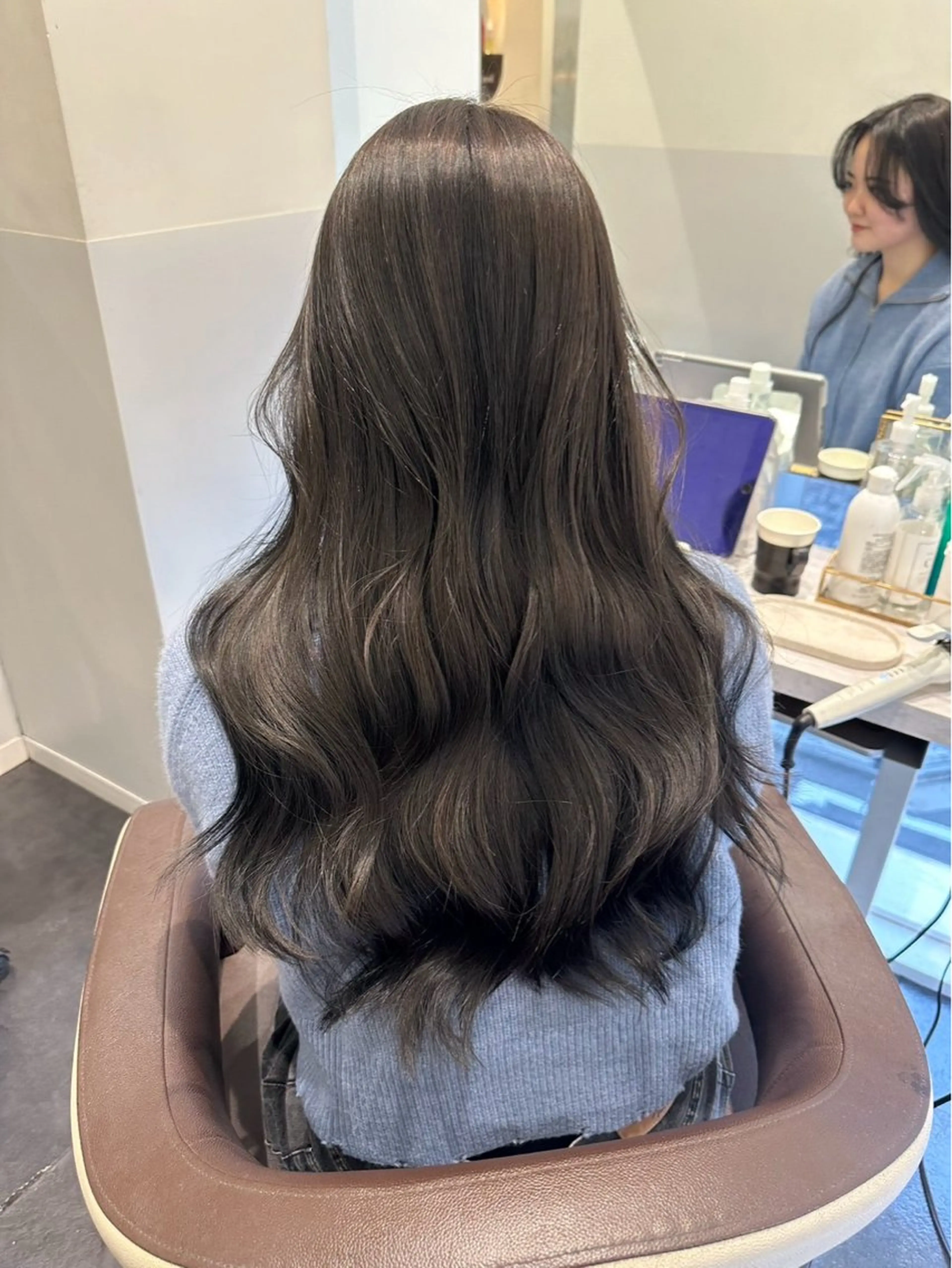 ロング カット ヘアカラー トリートメント LOE所属・武山 滉平のヘアスタイル