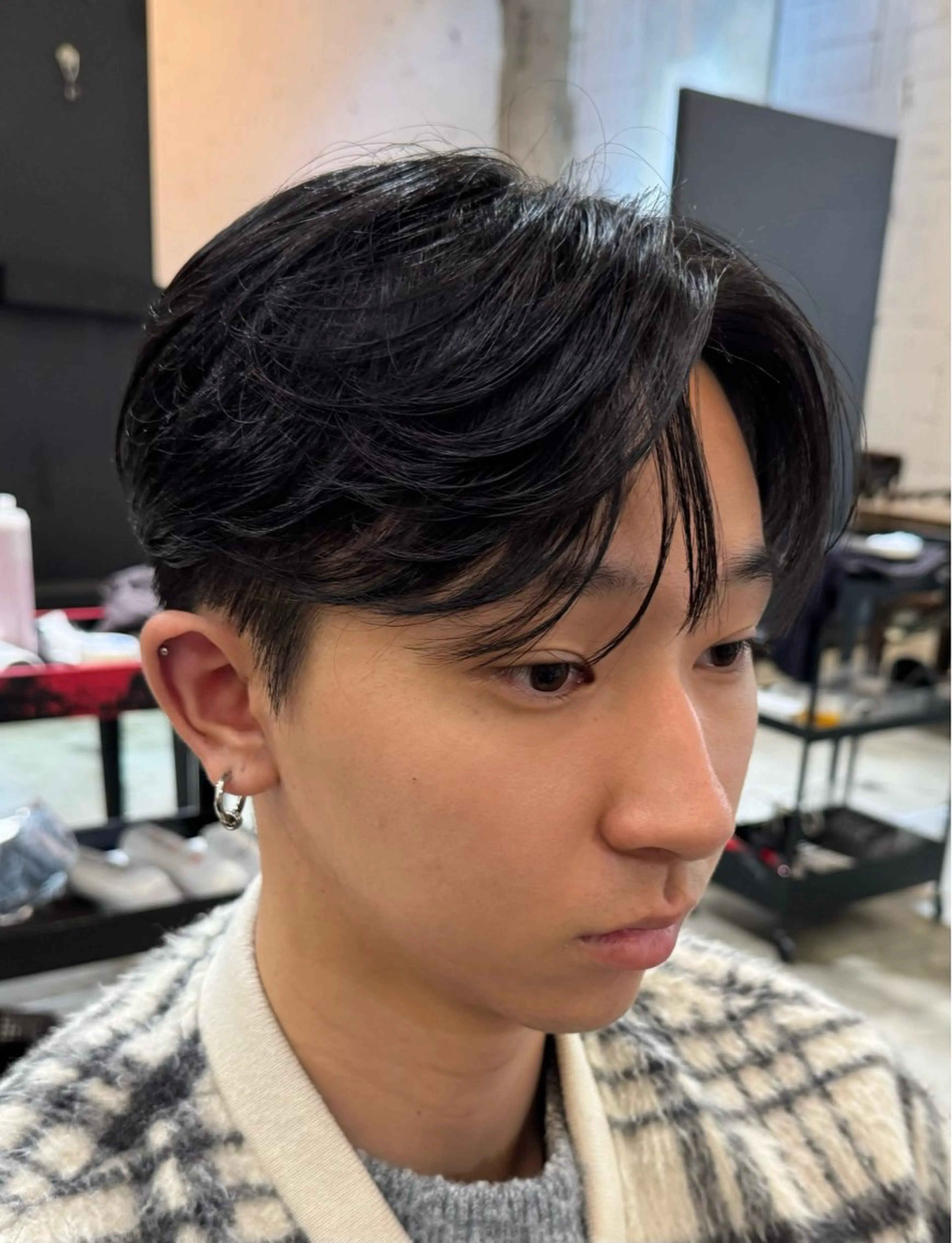 ショート パーマ メンズ フェザーパーマ メンズ韓国風 メンズパーマ 韓国風ヘア カット パーマ トリートメント ダウンパーマ/韓国 ヘア/ブリーチ/桑本のヘアスタイル