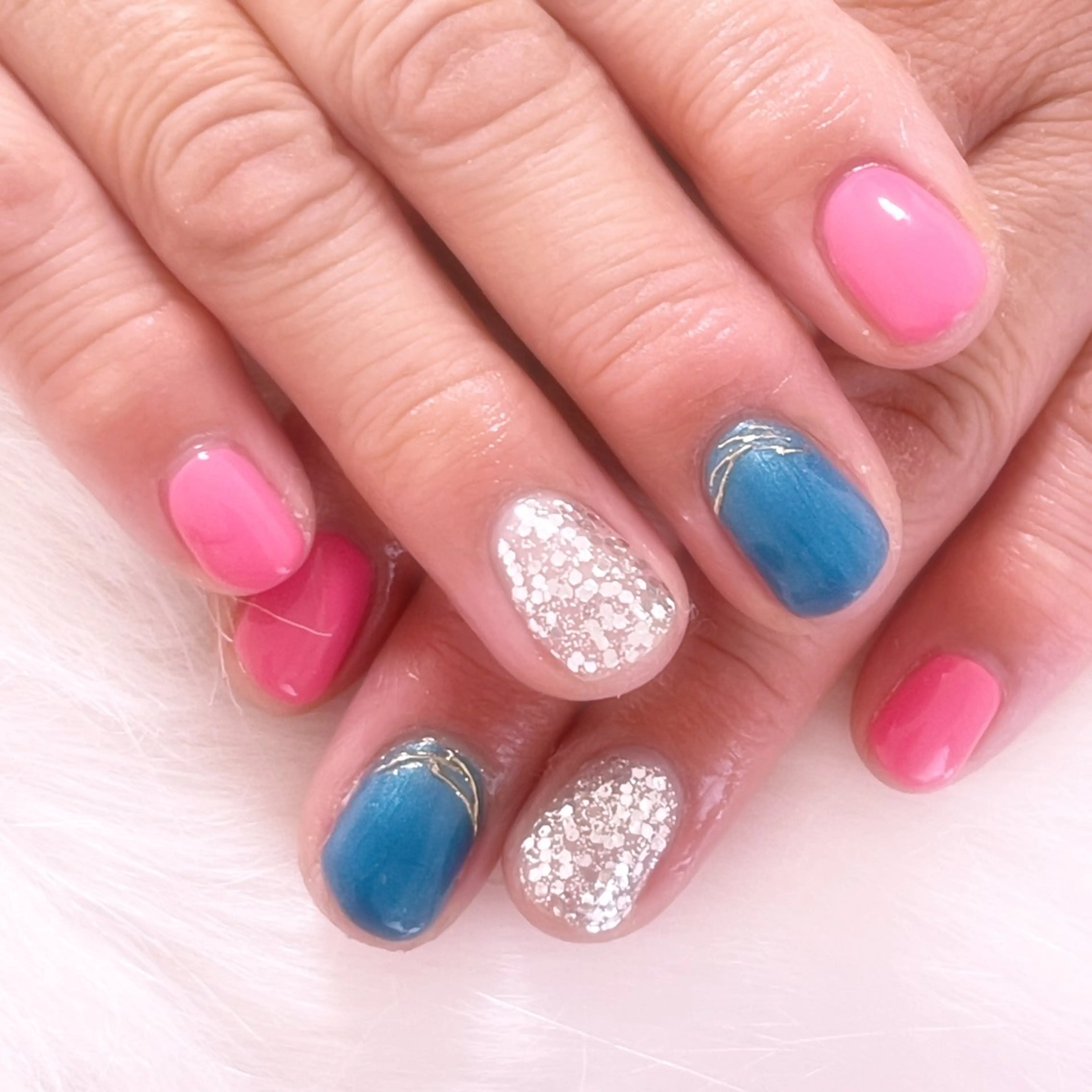 ネイル 長さ出し フットネイル ジェルネイル マグネットネイル ハンドネイル 梅島のネイル屋さん所属・梅島の ネイル屋さんのネイルデザイン