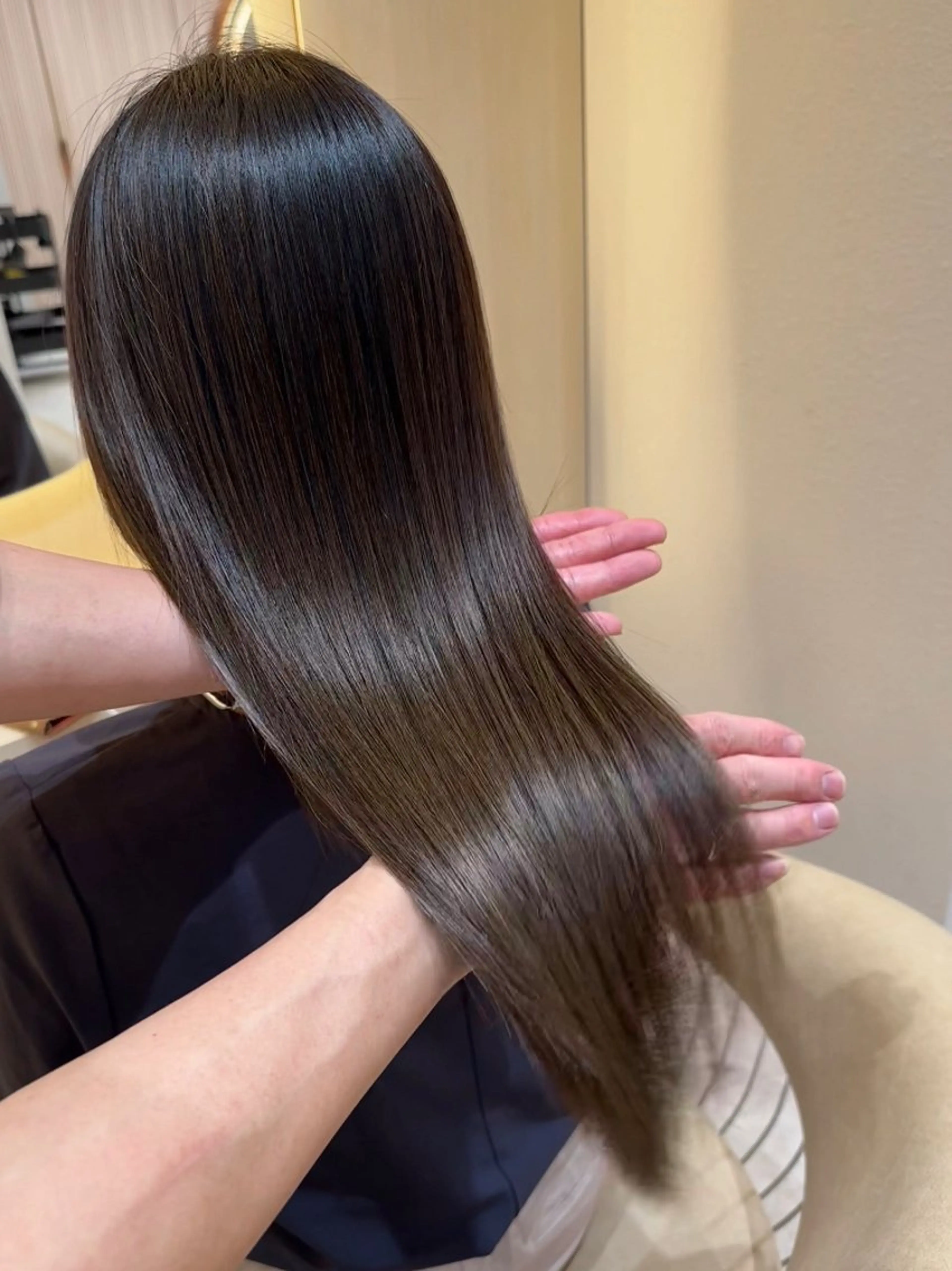 ロング 縮毛矯正 🩵縮毛矯正・ボブ 岩原朋也🩵のヘアスタイル