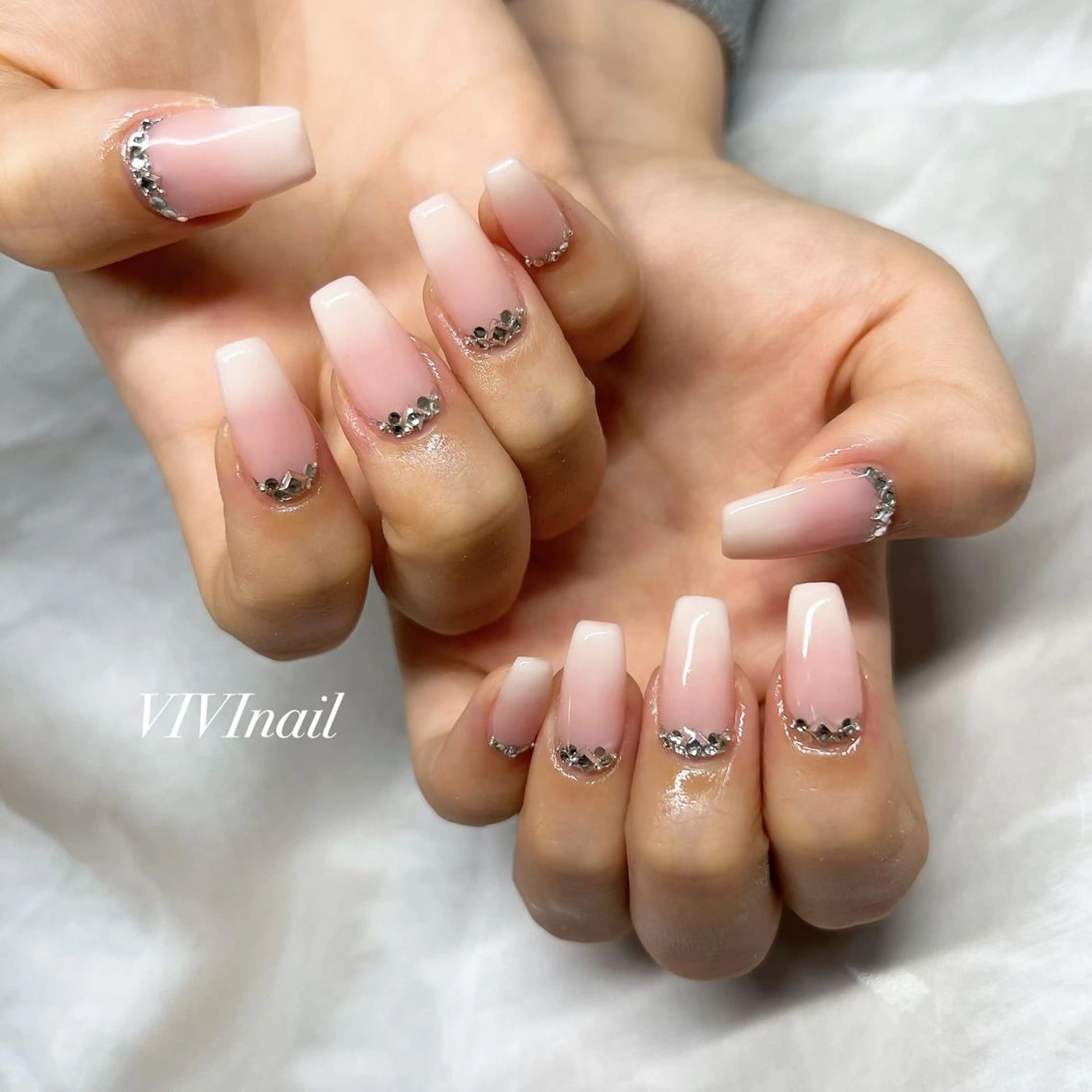 ネイル ピンク シンプルネイル ハンドネイル vivi nailのネイルデザイン