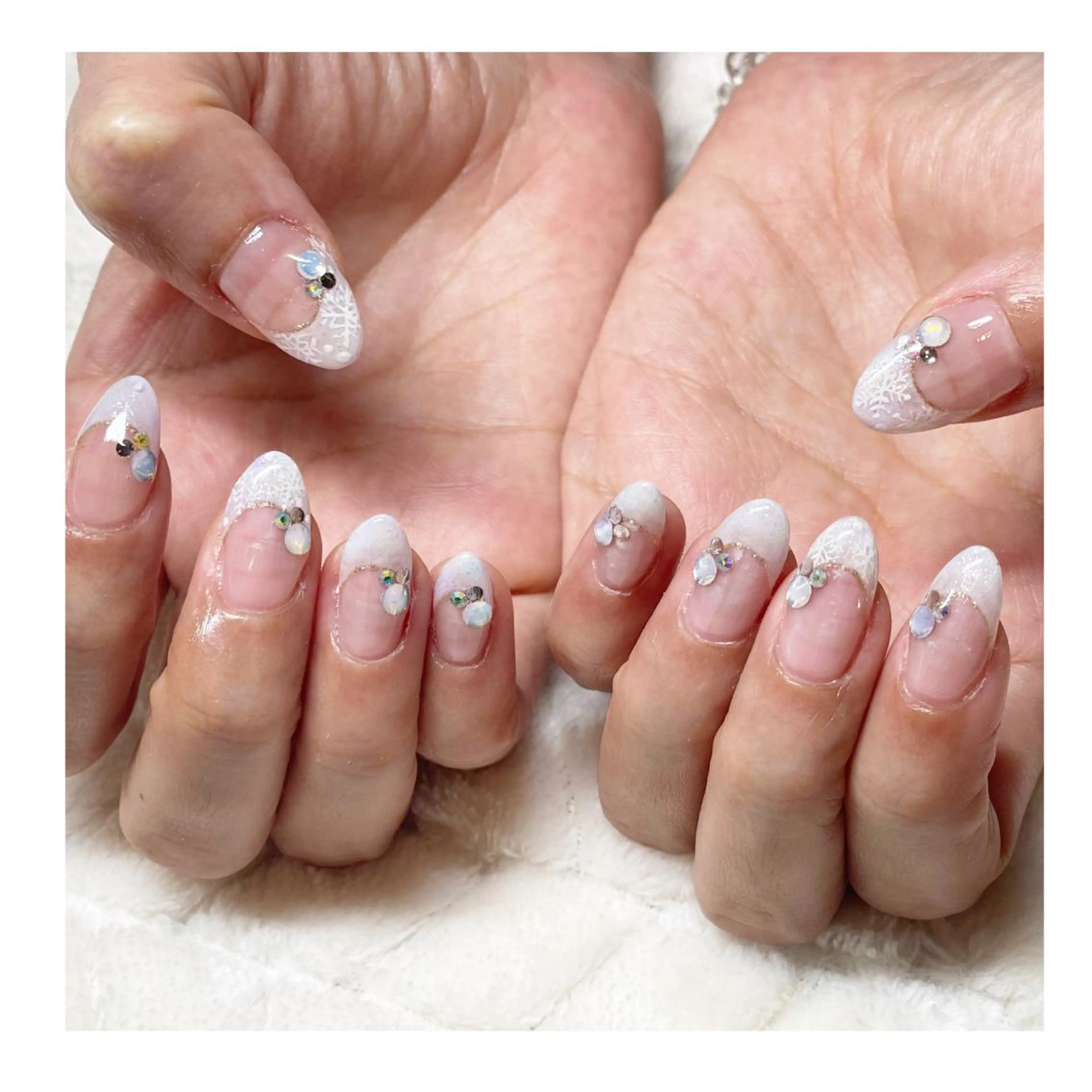 ネイル フレンチネイル ジェルネイル 冬ネイル ハンドネイル LaLa Peach 福岡のマツエク・マツパデザイン