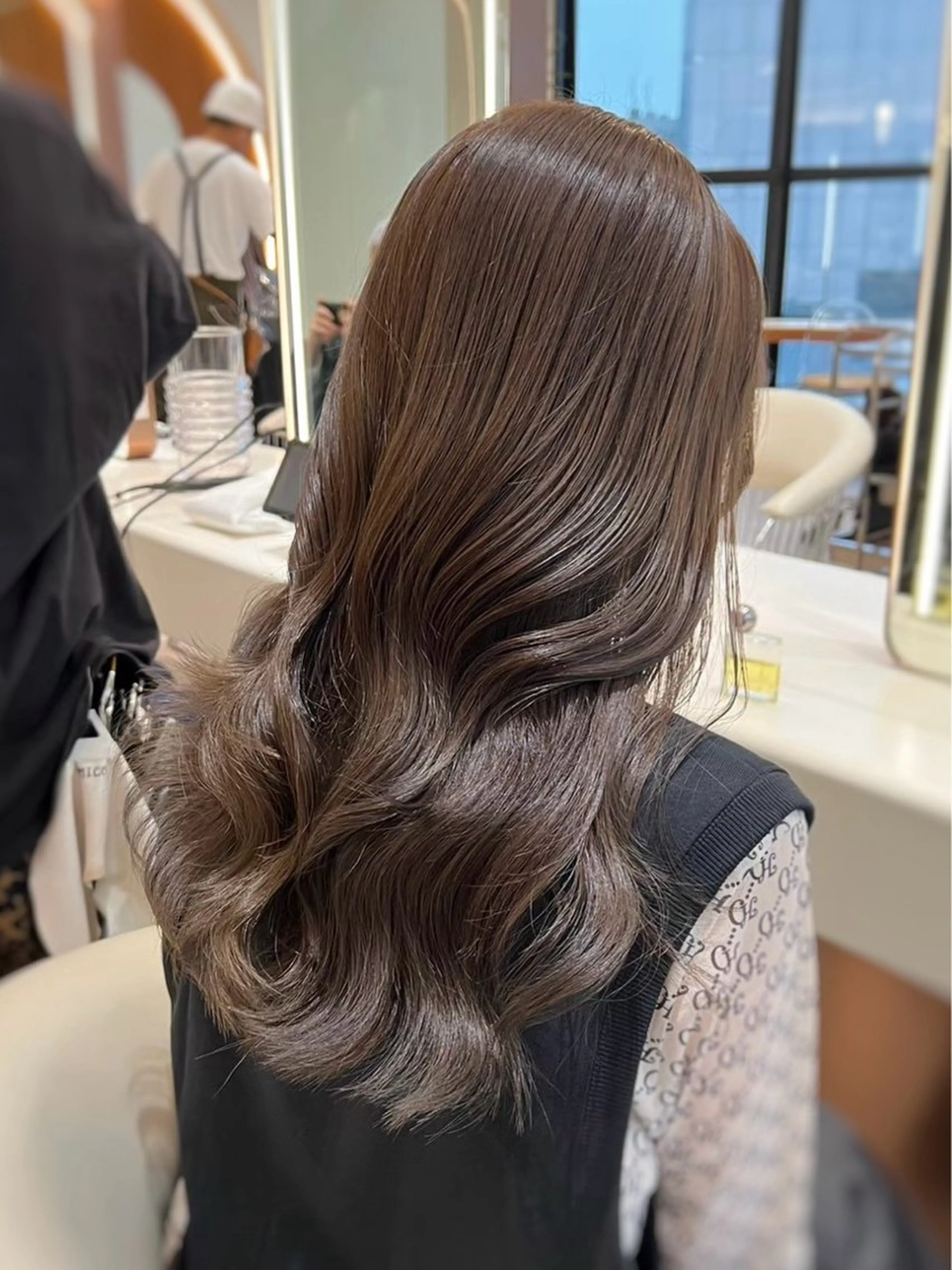 ロング カラー アッシュ アッシュブラウン ブラウンカラー レイヤーカット カット ヘアカラー トリートメント レイヤー/ハッシュ 渋谷/サッタのヘアスタイル