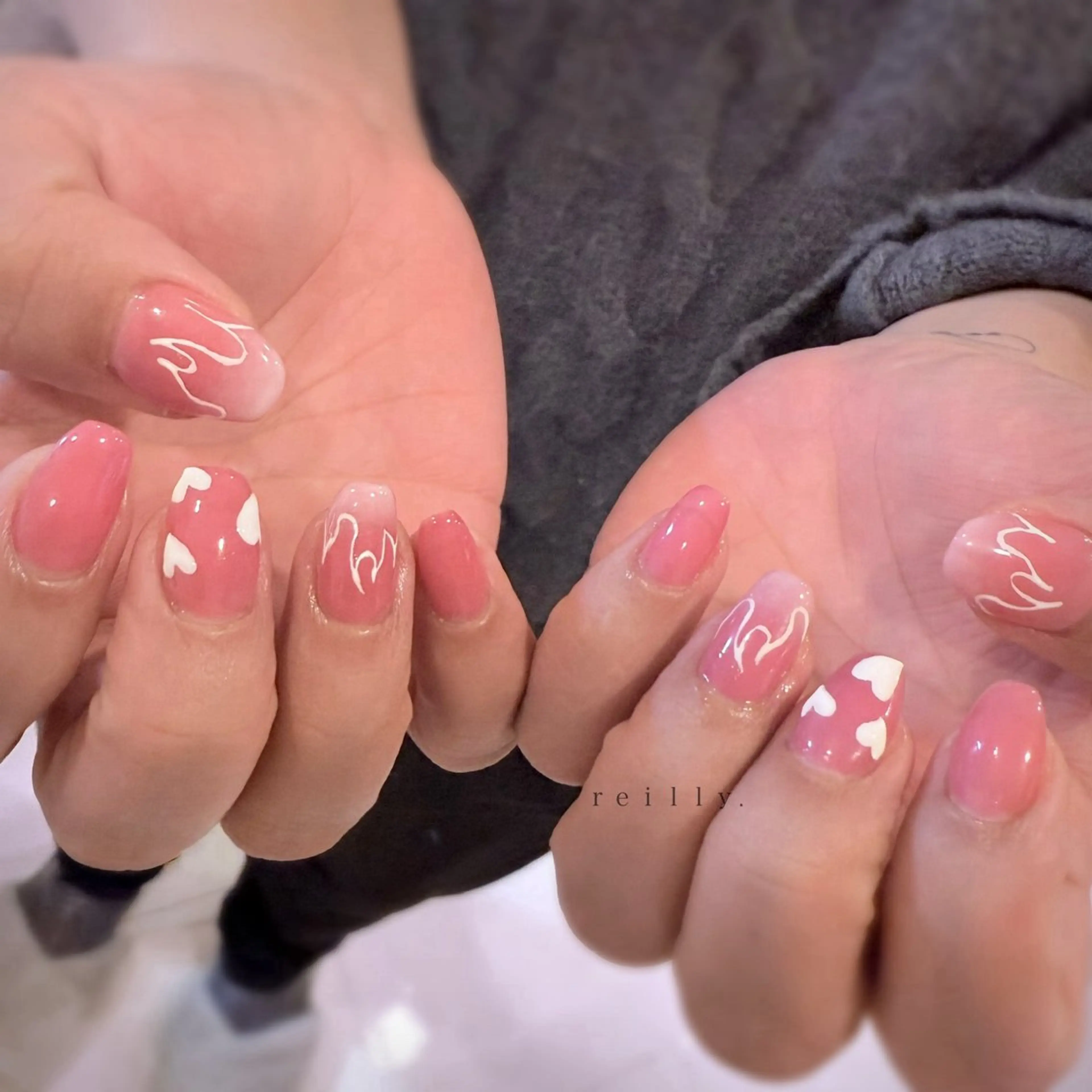 ネイル クリアネイル フラッシュネイル フレンチネイル ジェルネイル グラデーション ハンドネイル Reilly nail.所属・Reillynail レイリーネイルのネイルデザイン