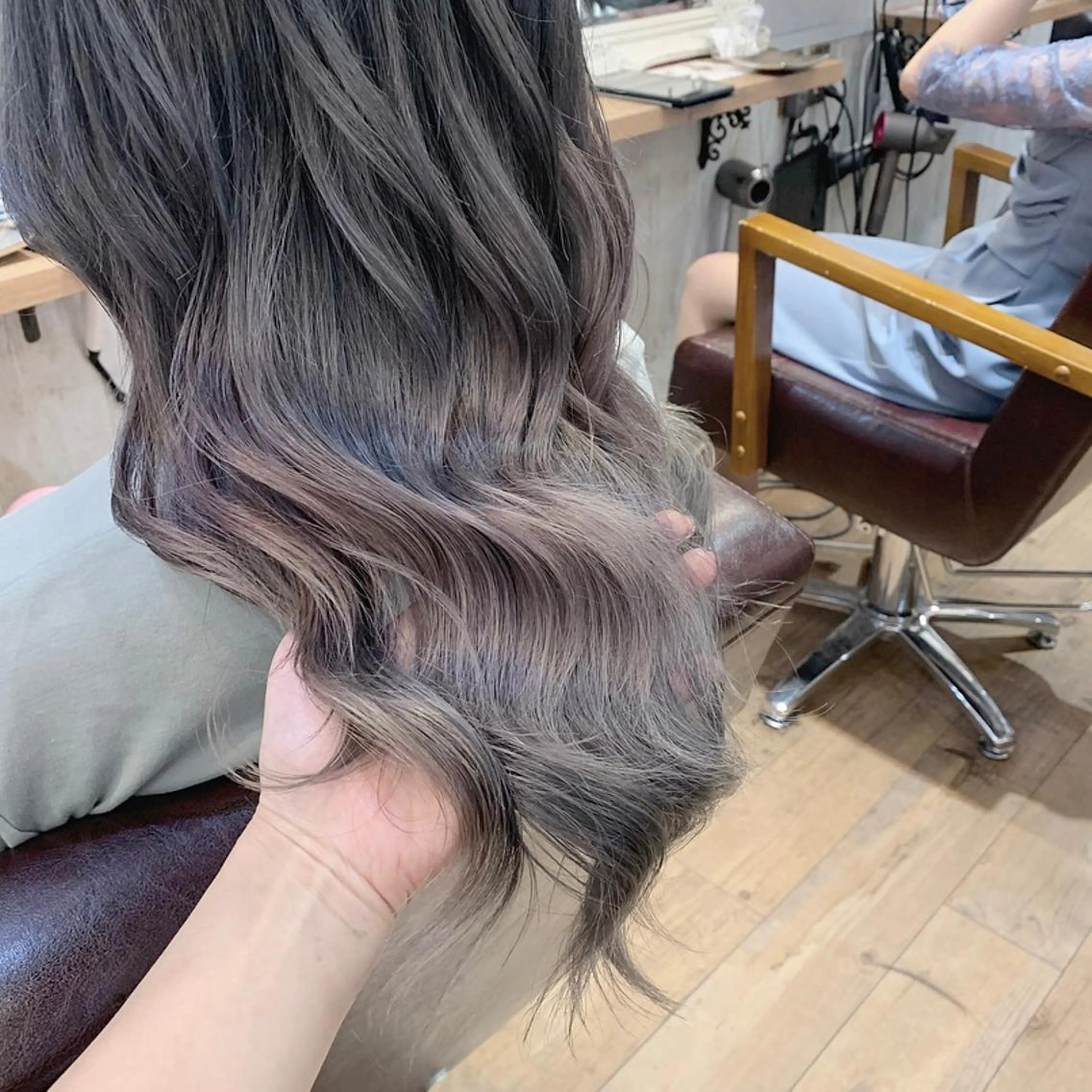 ロング カラー ヘアアレンジ 代表🎀 ふわモテ愛 され髪🩷yumiのヘアスタイル