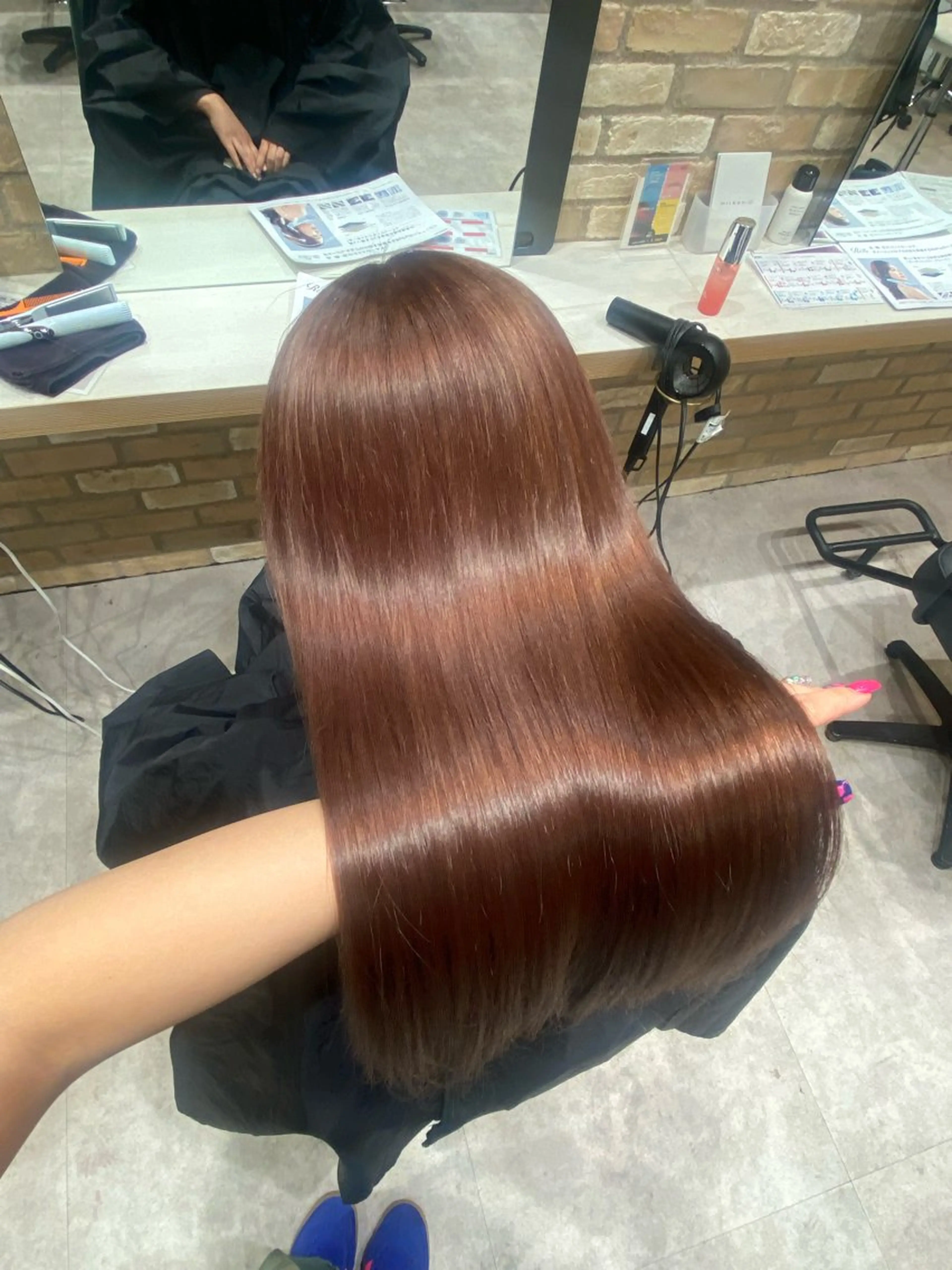 ロング 🌸cocomi🌸 透明感カラー🩶パリのヘアスタイル