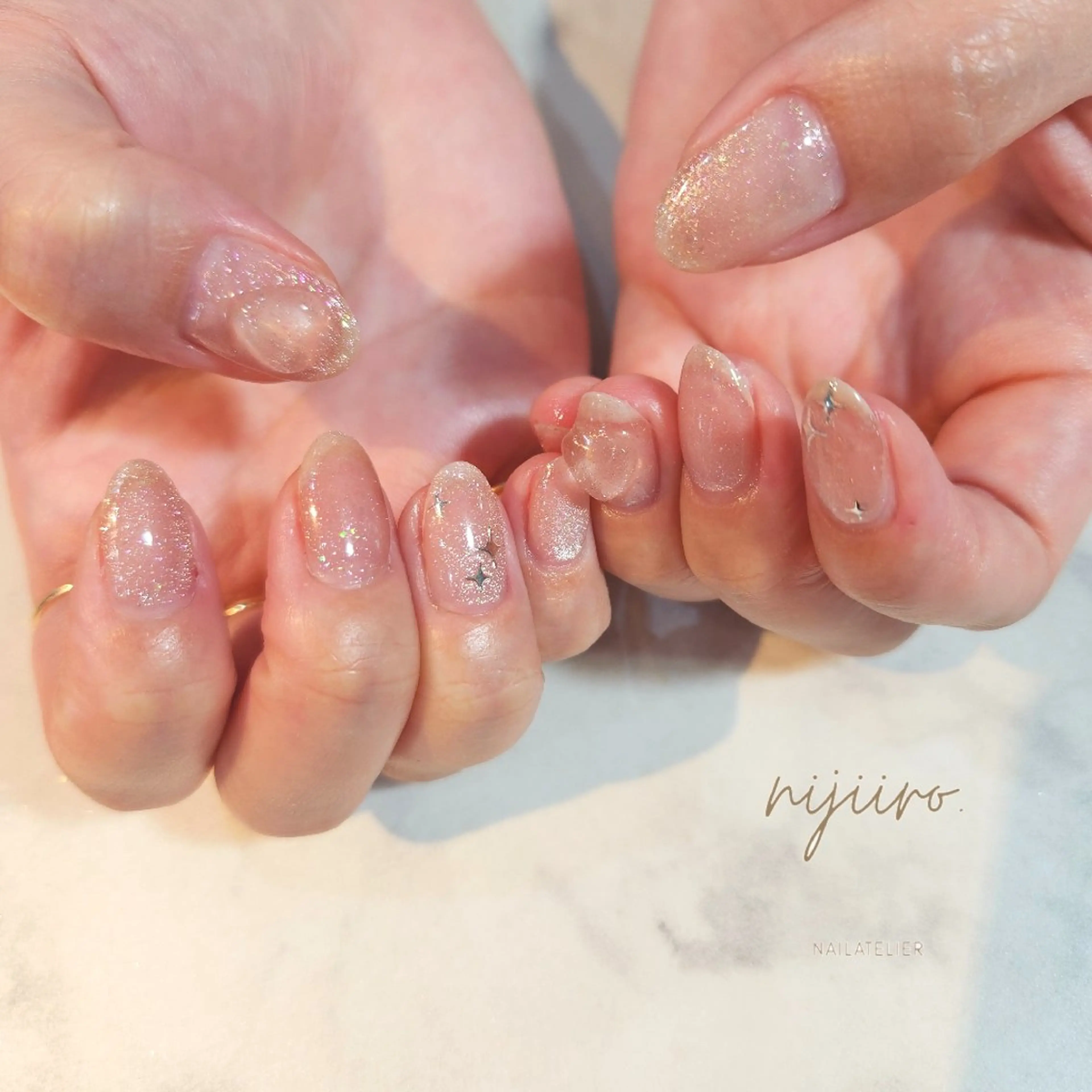 ネイル ハンドネイル nailatelier nijiiro.所属・nijiiro🌈 サトウのネイルデザイン