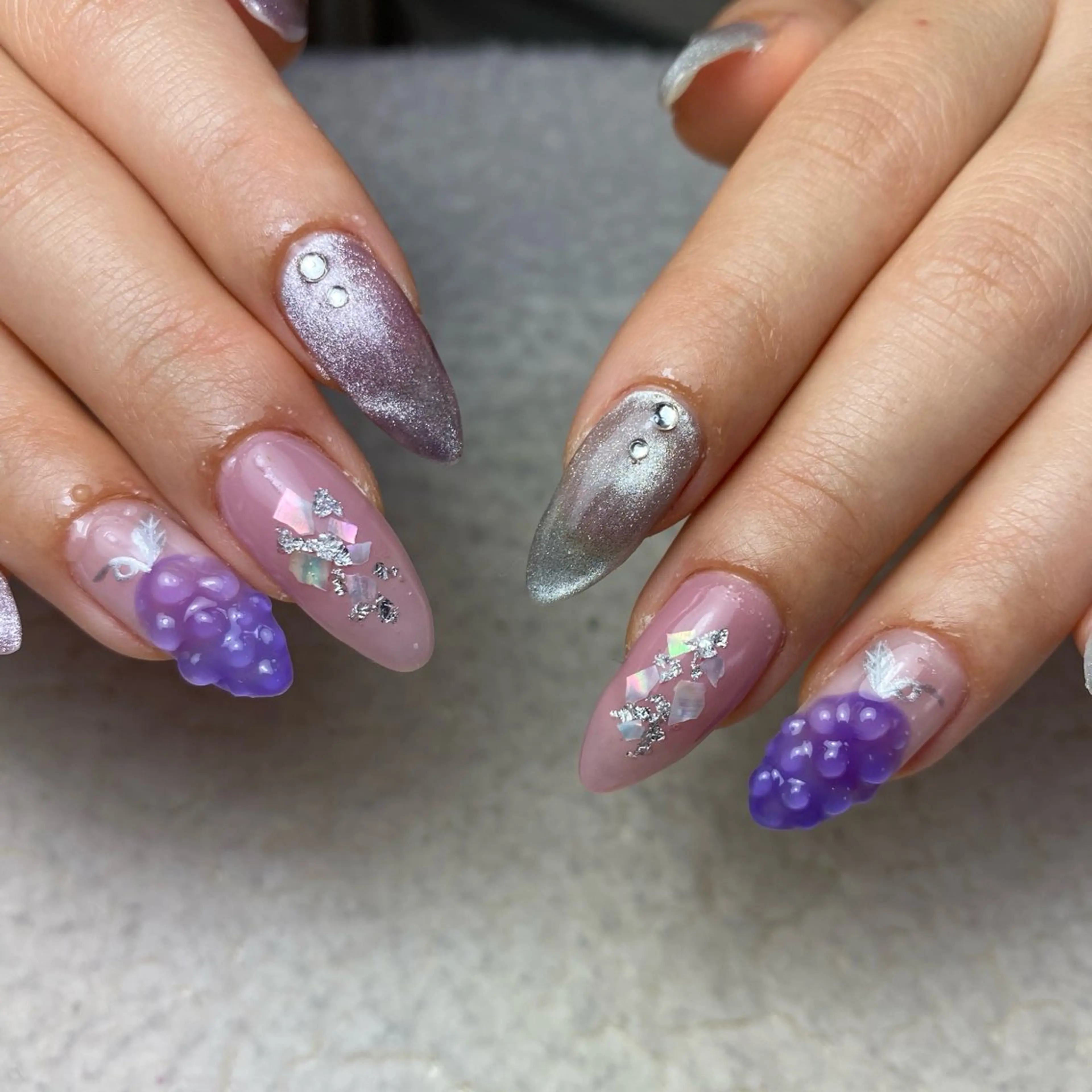 ネイル マグネットネイル ハンドネイル COCO+所属・COCO +のエステ・リラクイメージ