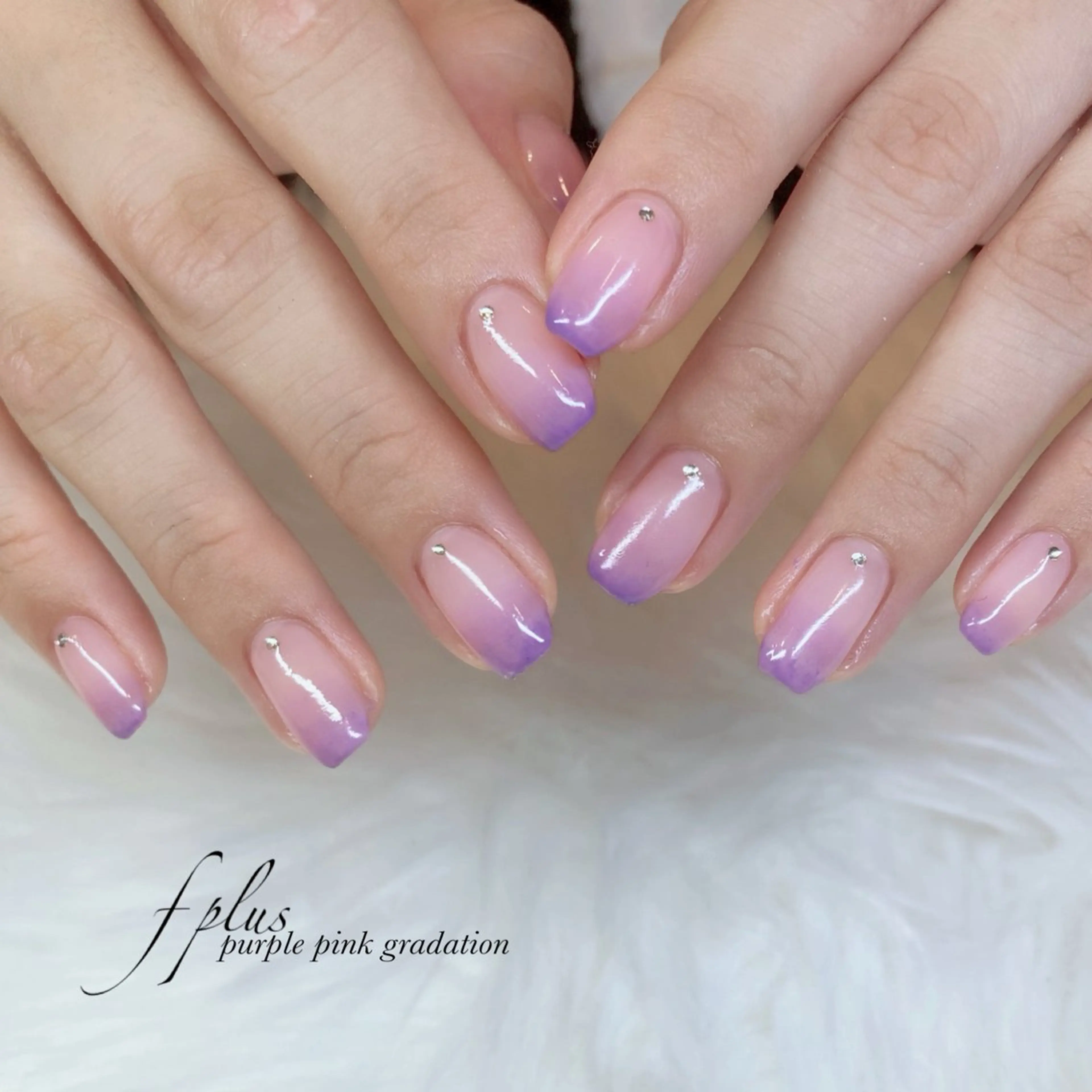 ピンクと紫の夕焼けグラデ🌆オフあり・なし 現金のみのメニューの写真