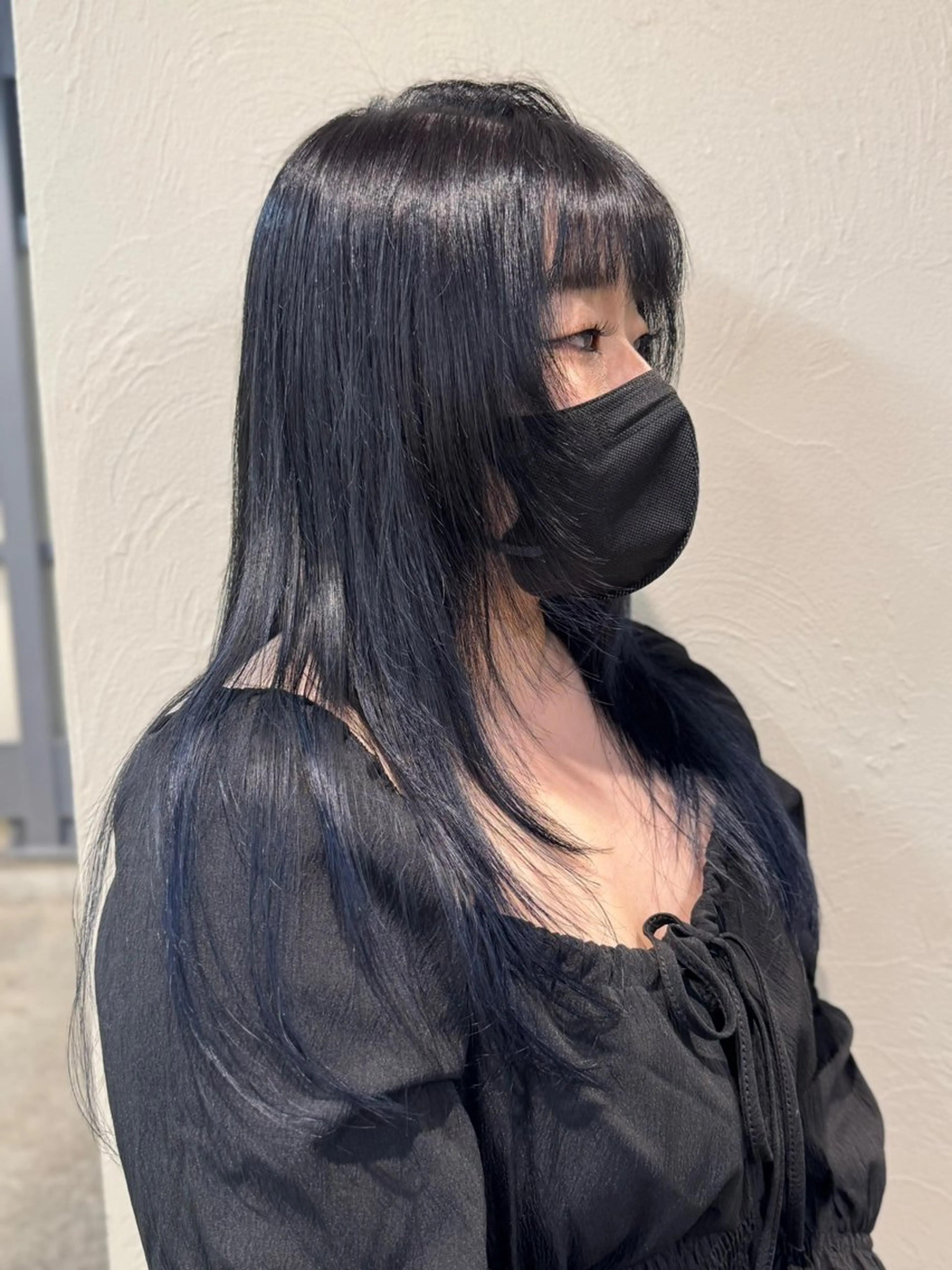 セミロング カラー ブルーカラー ネイビーカラー レイヤーカット 酒井 那乃羽のヘアスタイル