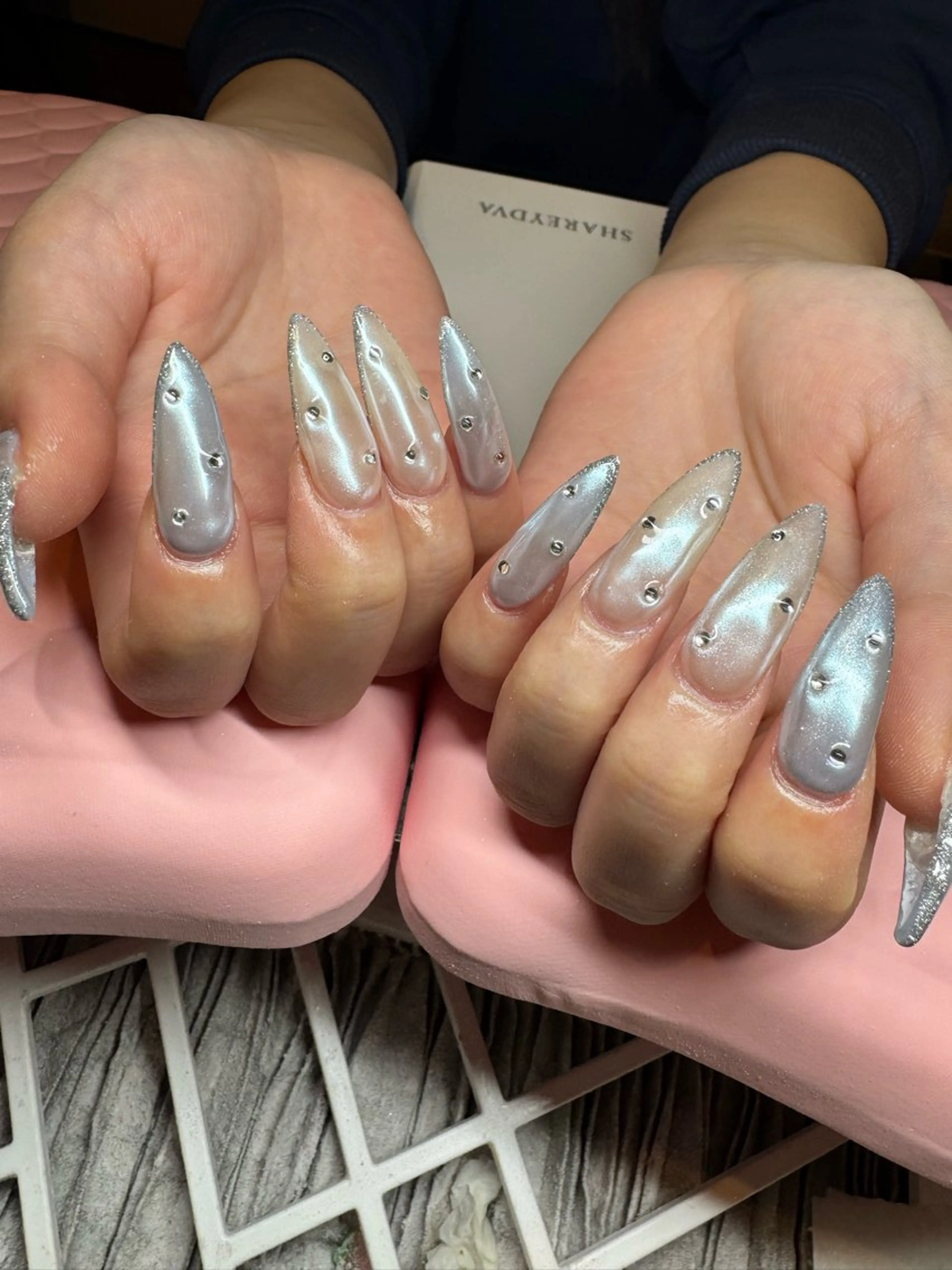 ネイル ハンドネイル 濱岡 咲のネイルデザイン