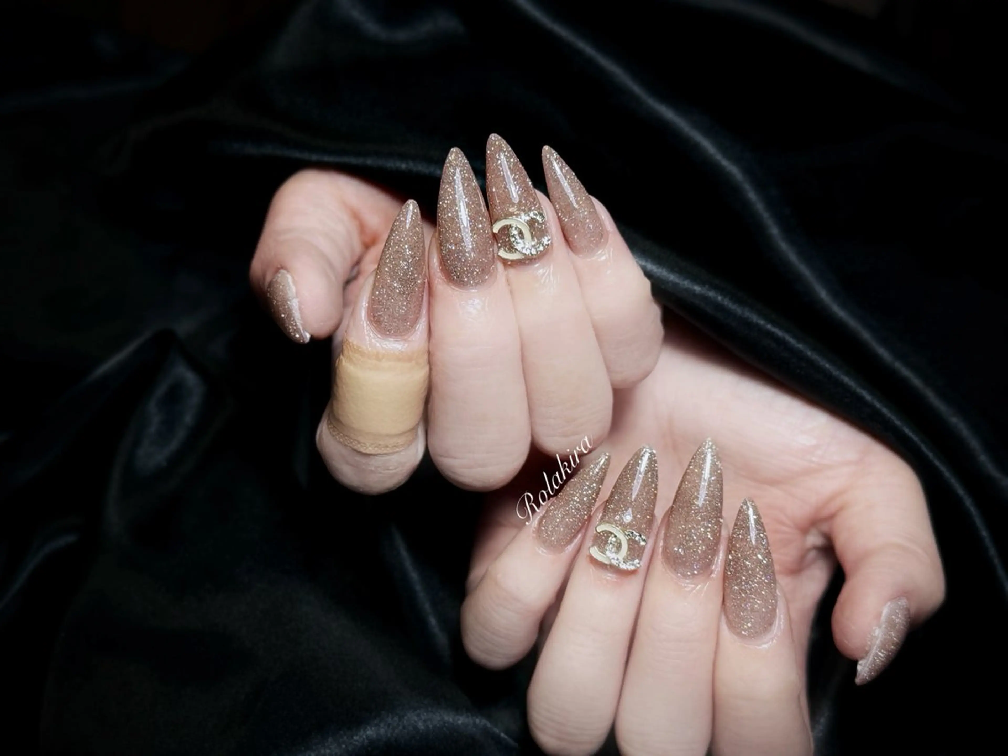 ネイル チークネイル 長さ出し フレンチネイル ジェルネイル 韓国ネイル ハンドネイル Rola kira nail salon所属・Rola kira 麗のネイルデザイン