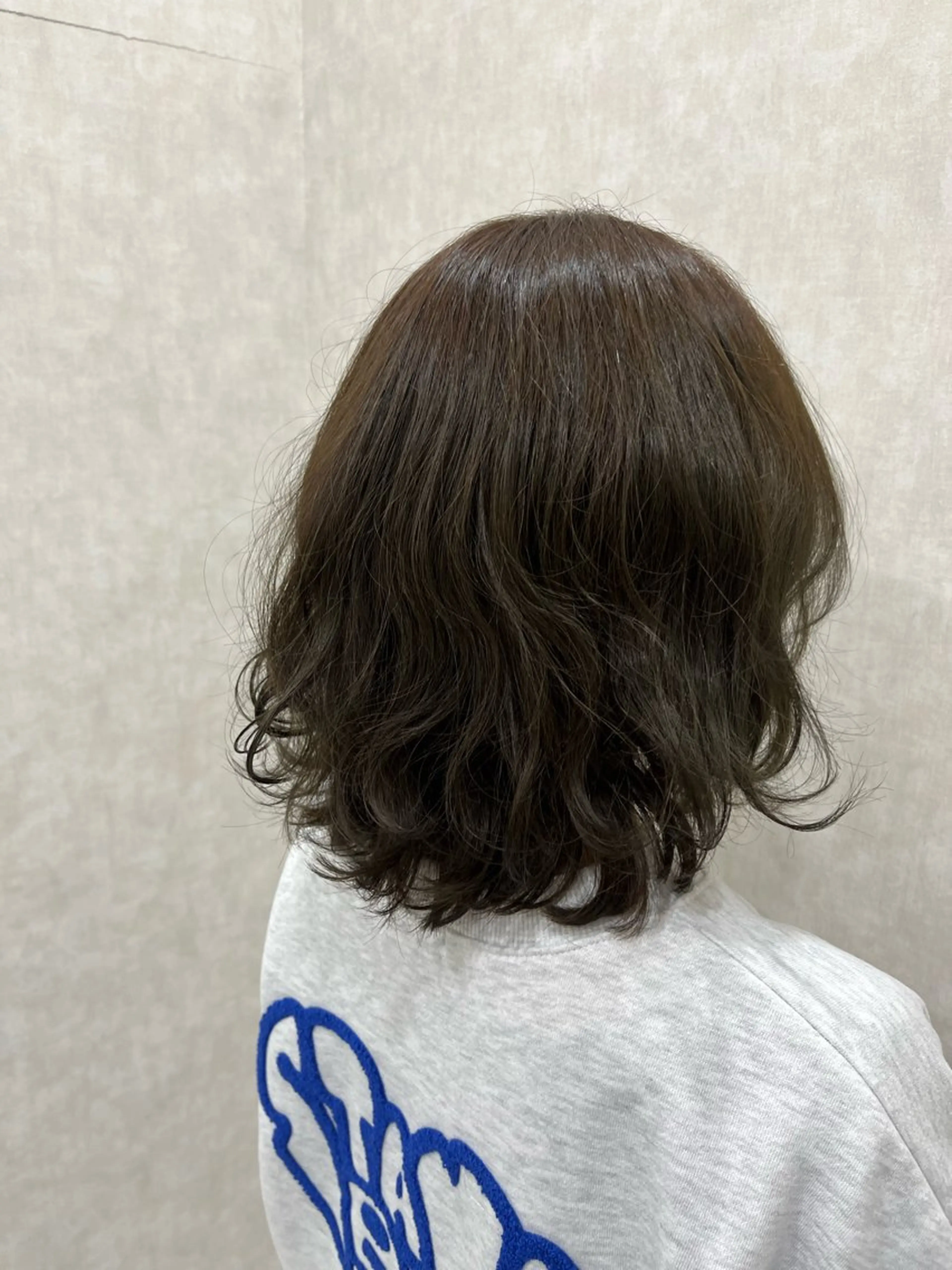 カラー オリーブカラー ROEN ryokaのヘアスタイル