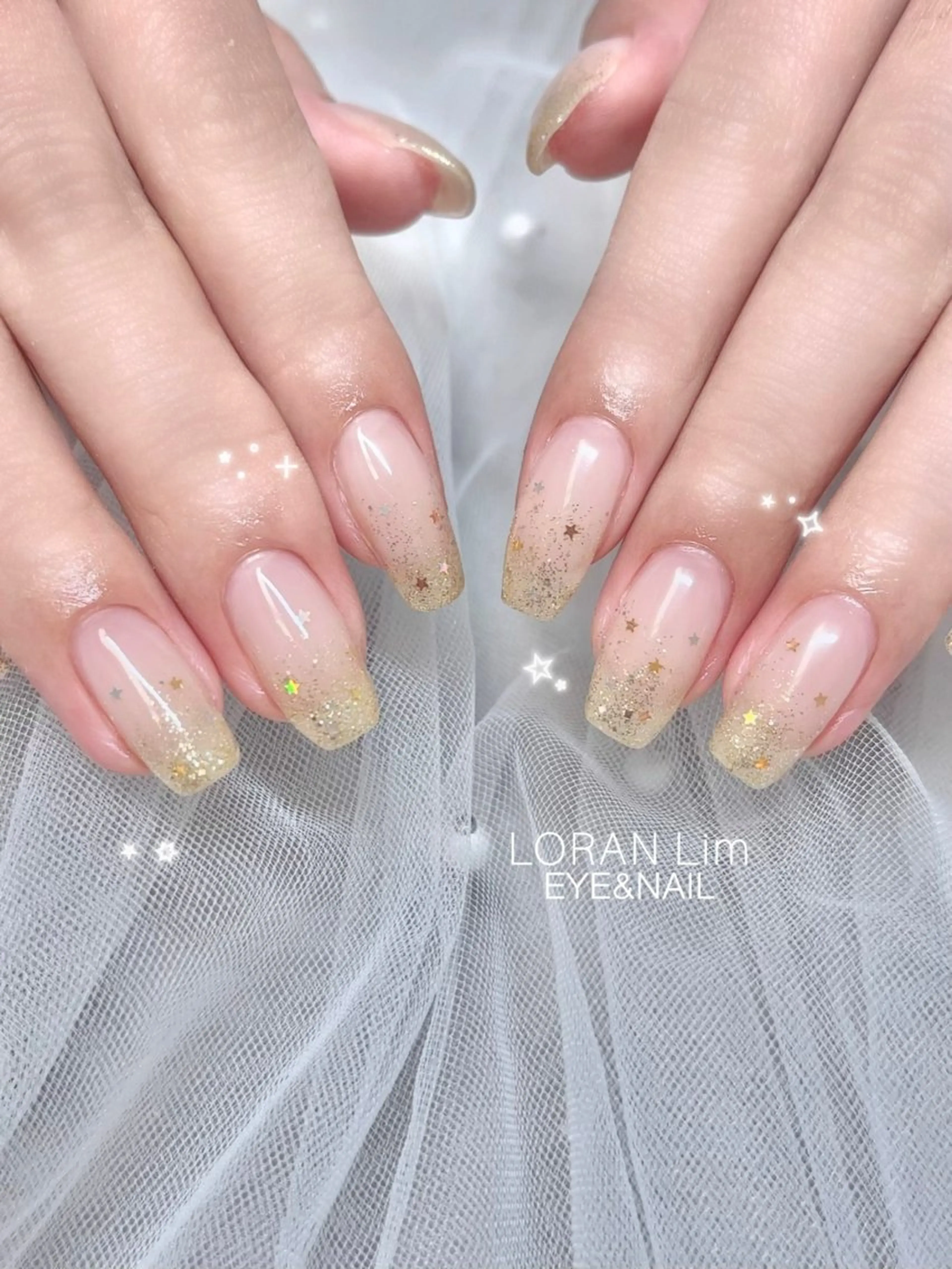 ネイル グラデーション 冬ネイル クリスマス LORAN  Lim EYE&NAIL【ローランリム】所属・LORAN Lim 紫月のネイルデザイン