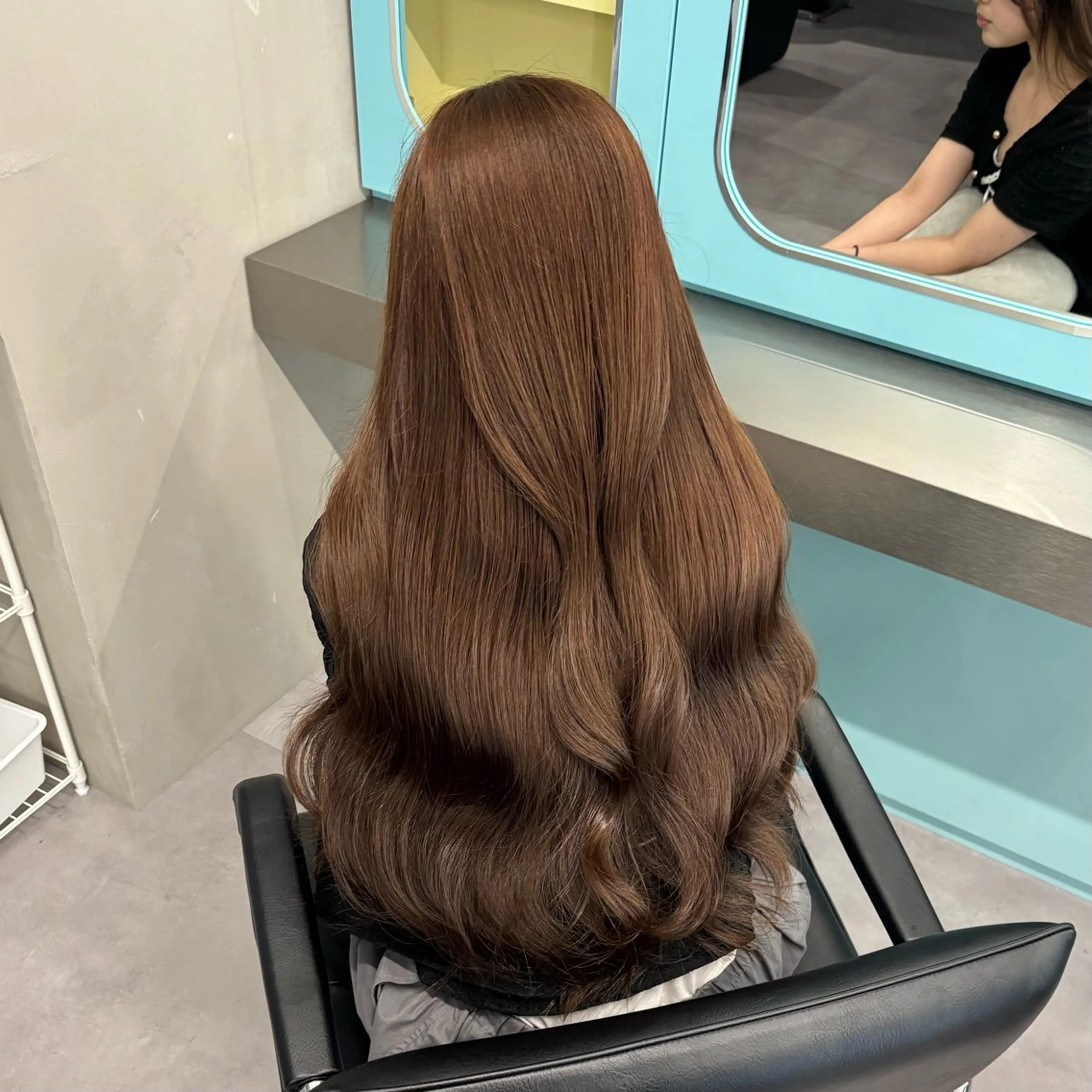 ロング カラー ベージュカラー 黒髪 ブリーチ ブルーカラー ブルーブラック トリートメント Mio/髪質改善 透明感カラー/西梅田のヘアスタイル