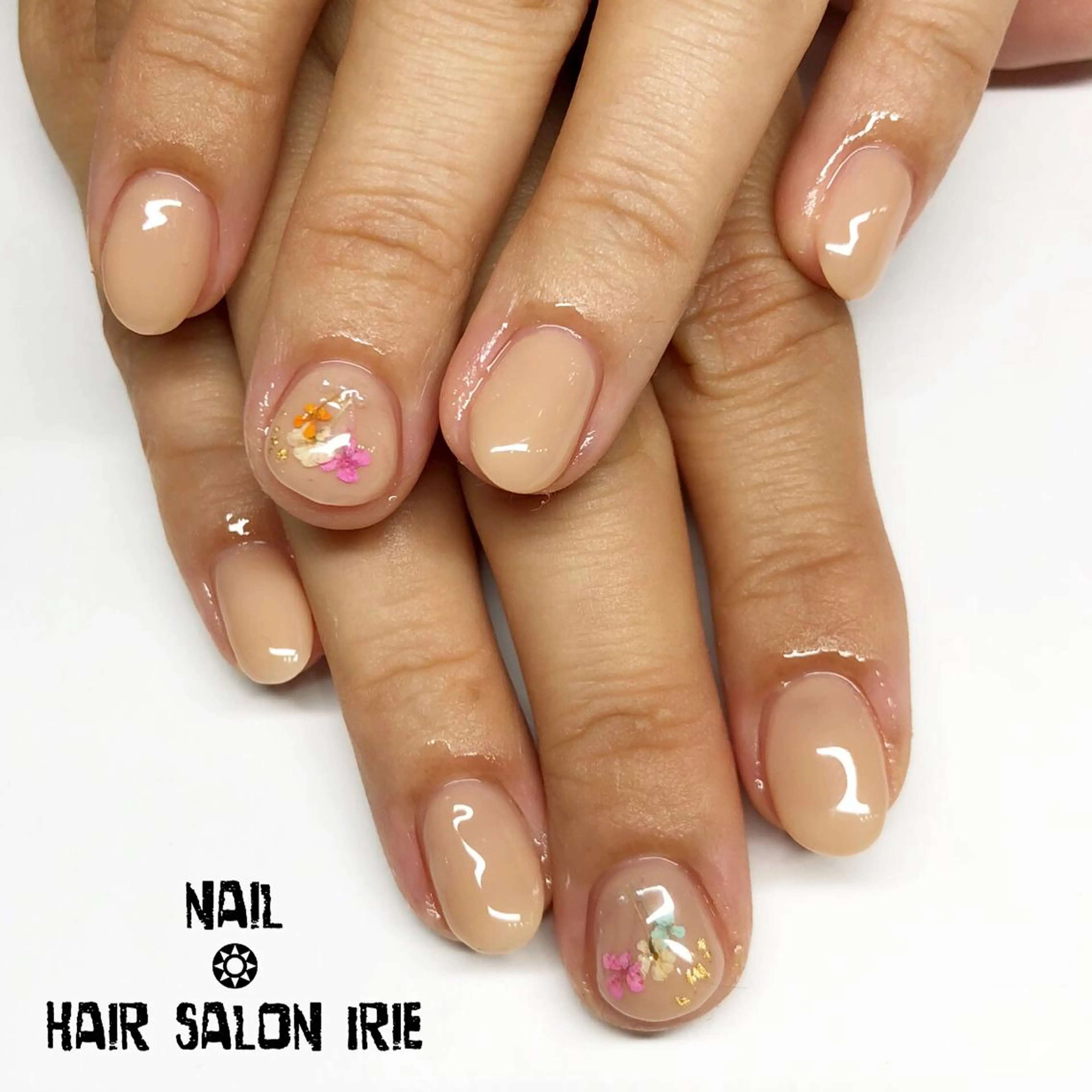 ネイル アートネイル Hair salon Irie所属・與儀 知佳のネイルデザイン