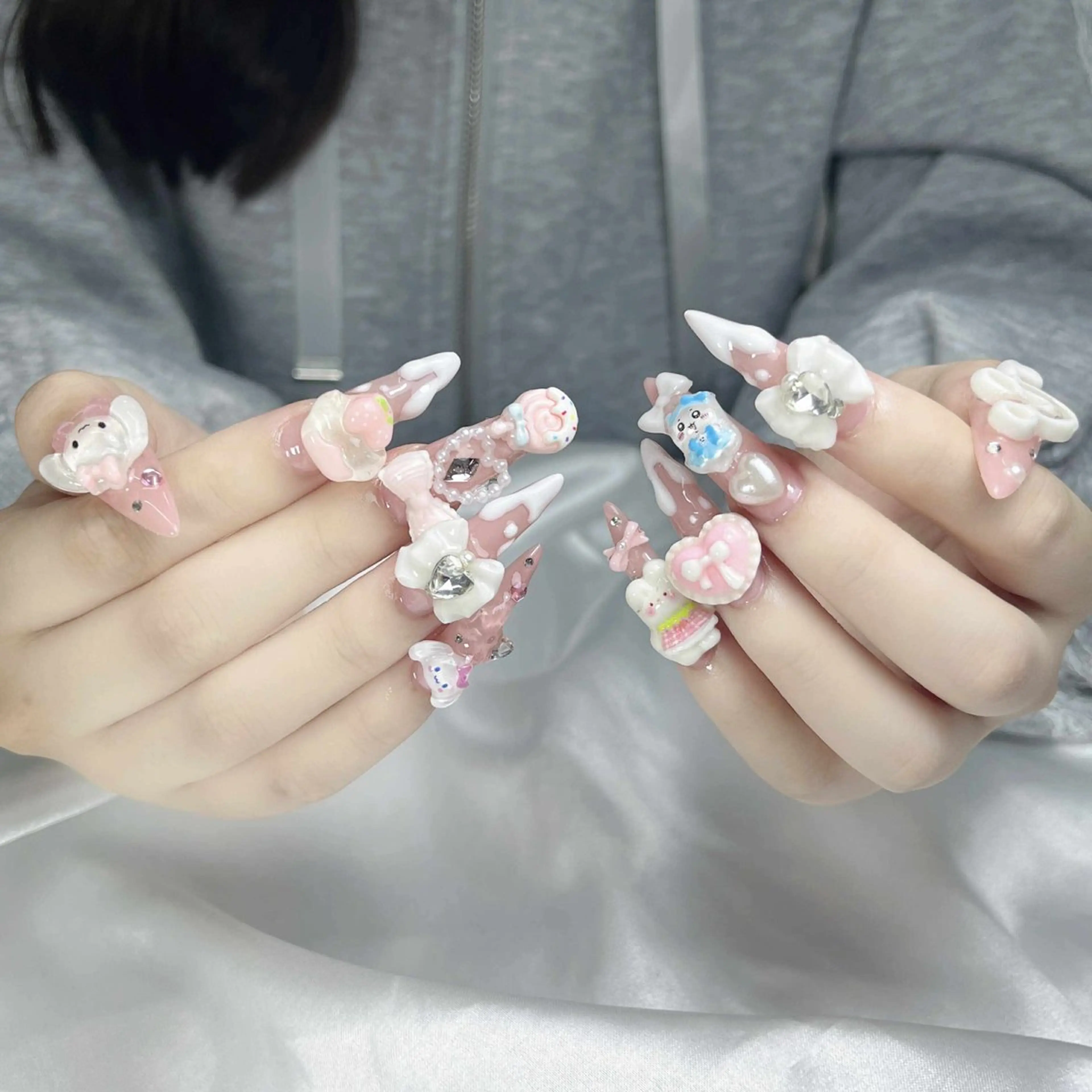 ネイル ハンドネイル ハンドケア いちご chan novaのネイルデザイン