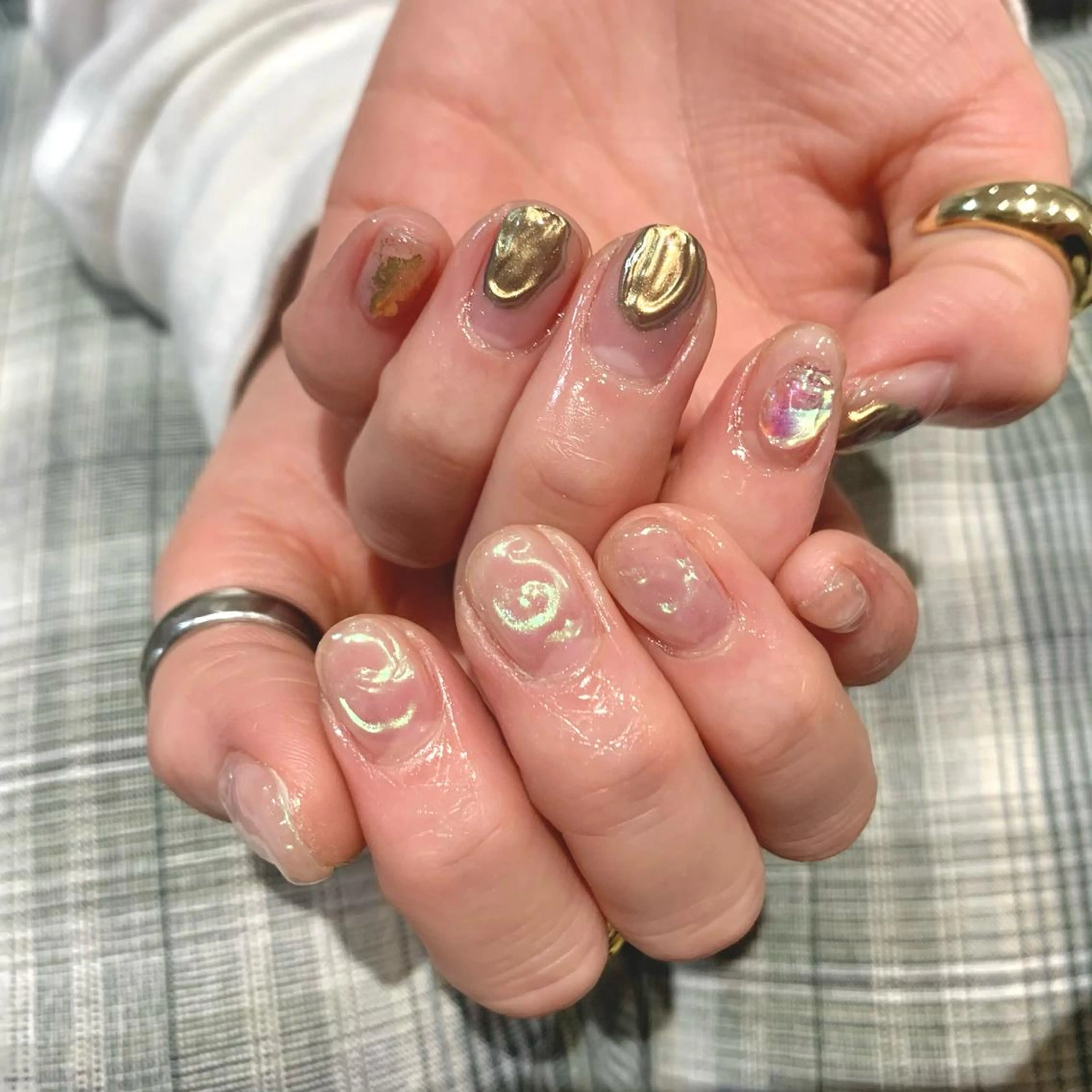 ネイル esby Loely MIZUKIのネイルデザイン