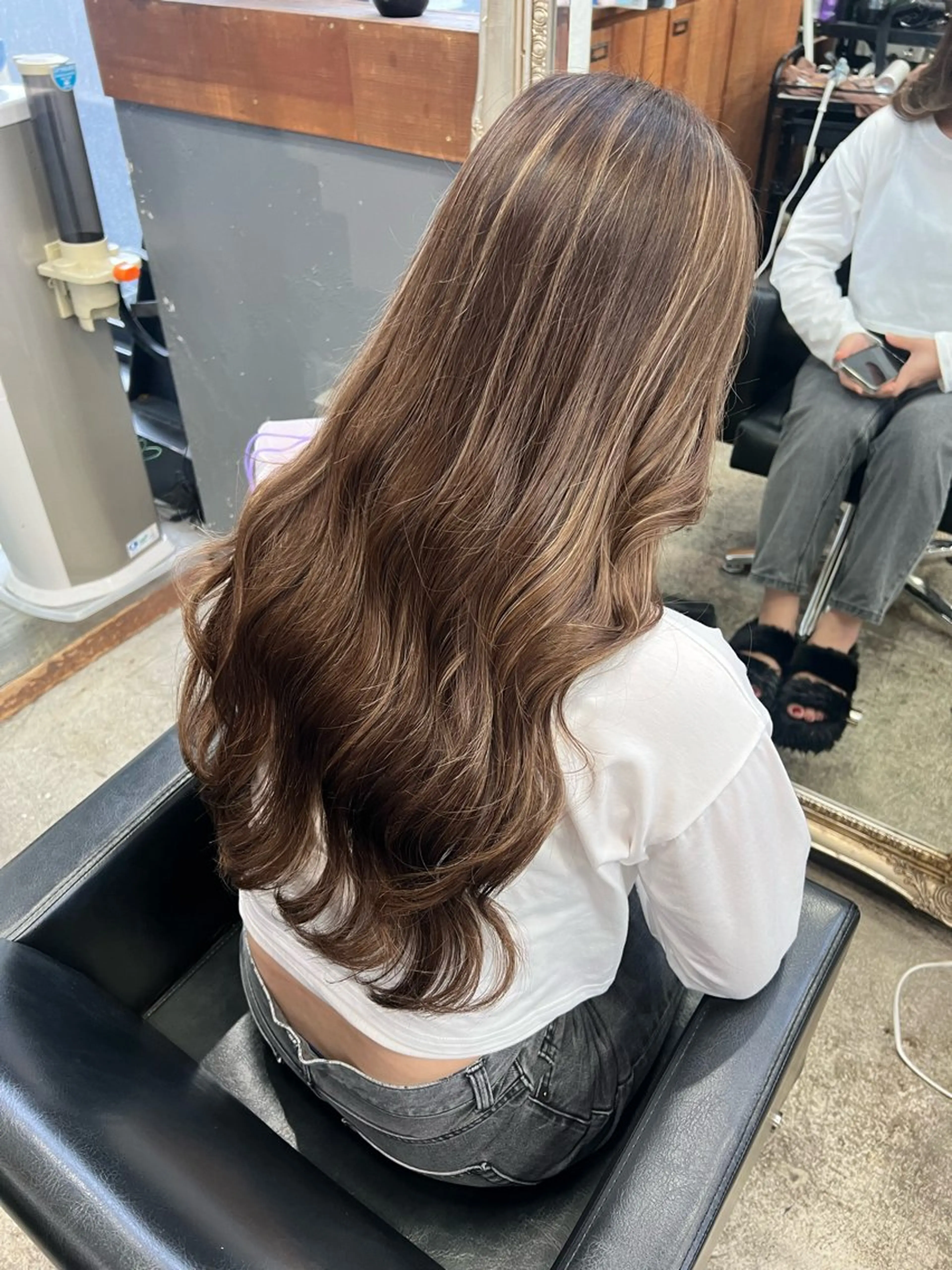 ロング ハイライト ヘアカラー ☀️中嶋 そら☀️のヘアスタイル