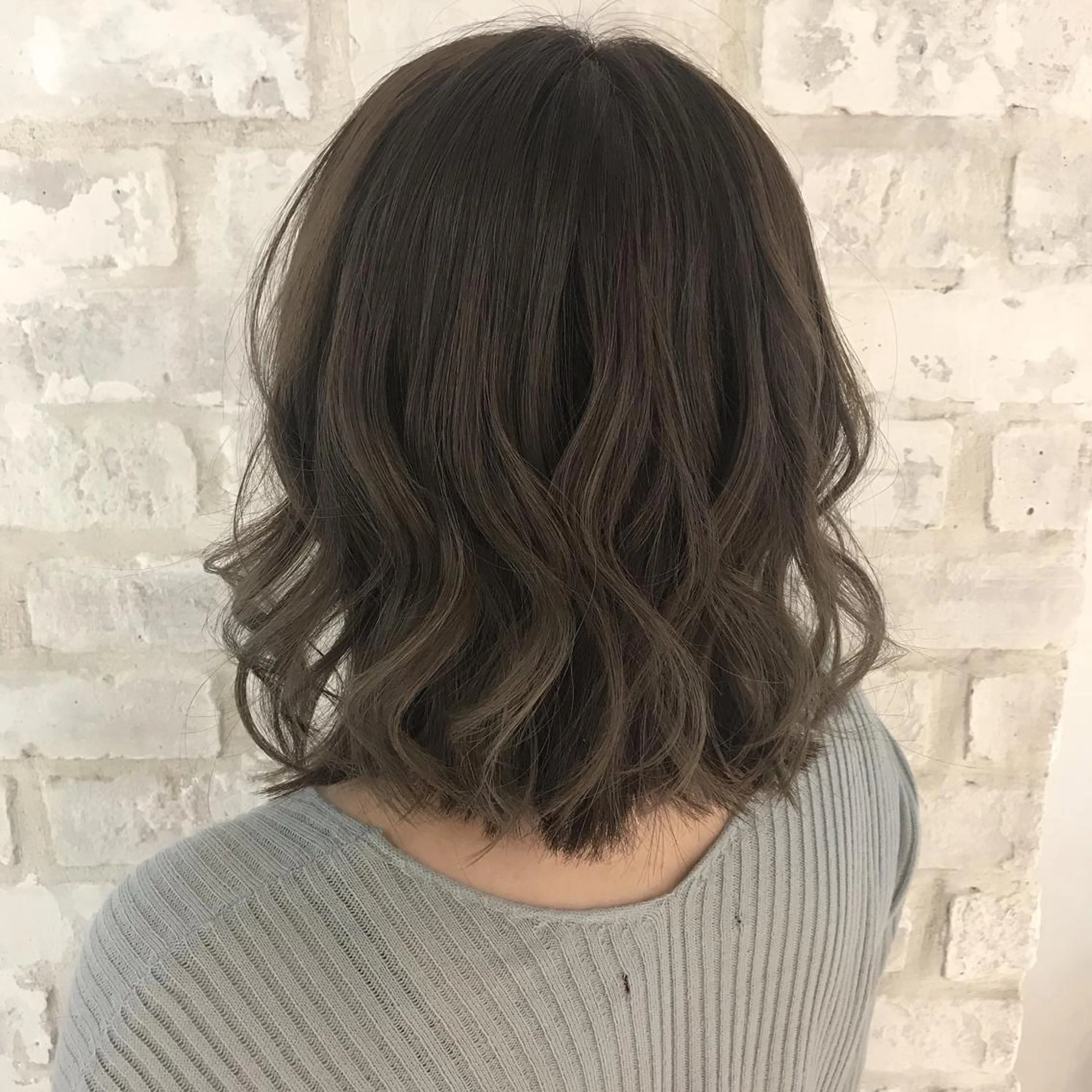 ミディアム ハイライト grow恵比寿【グロウ】髪質改善/ハイライト/ブリーチ/レイヤーカット所属・奥野 貴史　代表　レイヤーのヘアスタイル