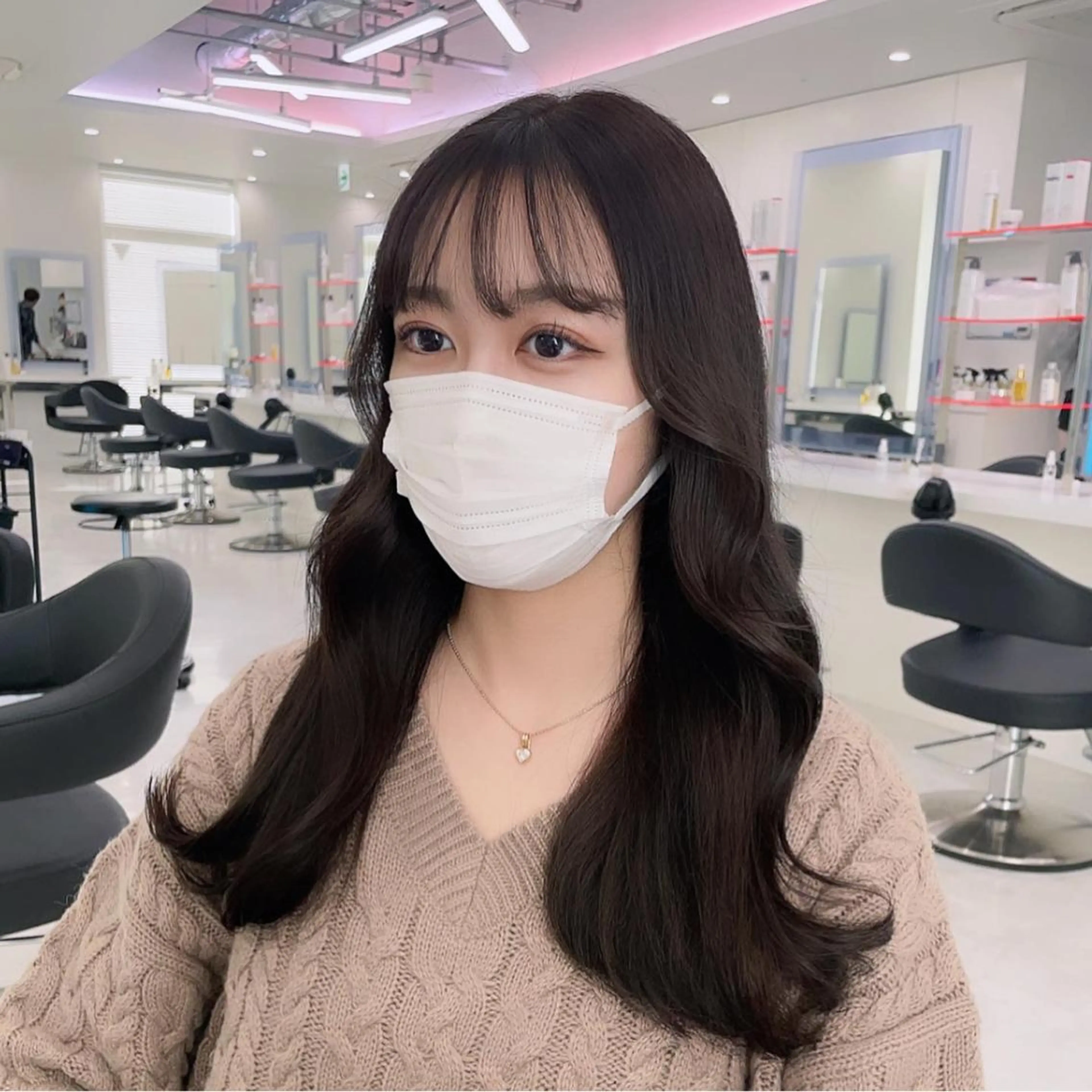 セミロング カラー ヘアアレンジ Ella所属・nana【艶髪】/ レイヤー/縮毛矯正のヘアスタイル