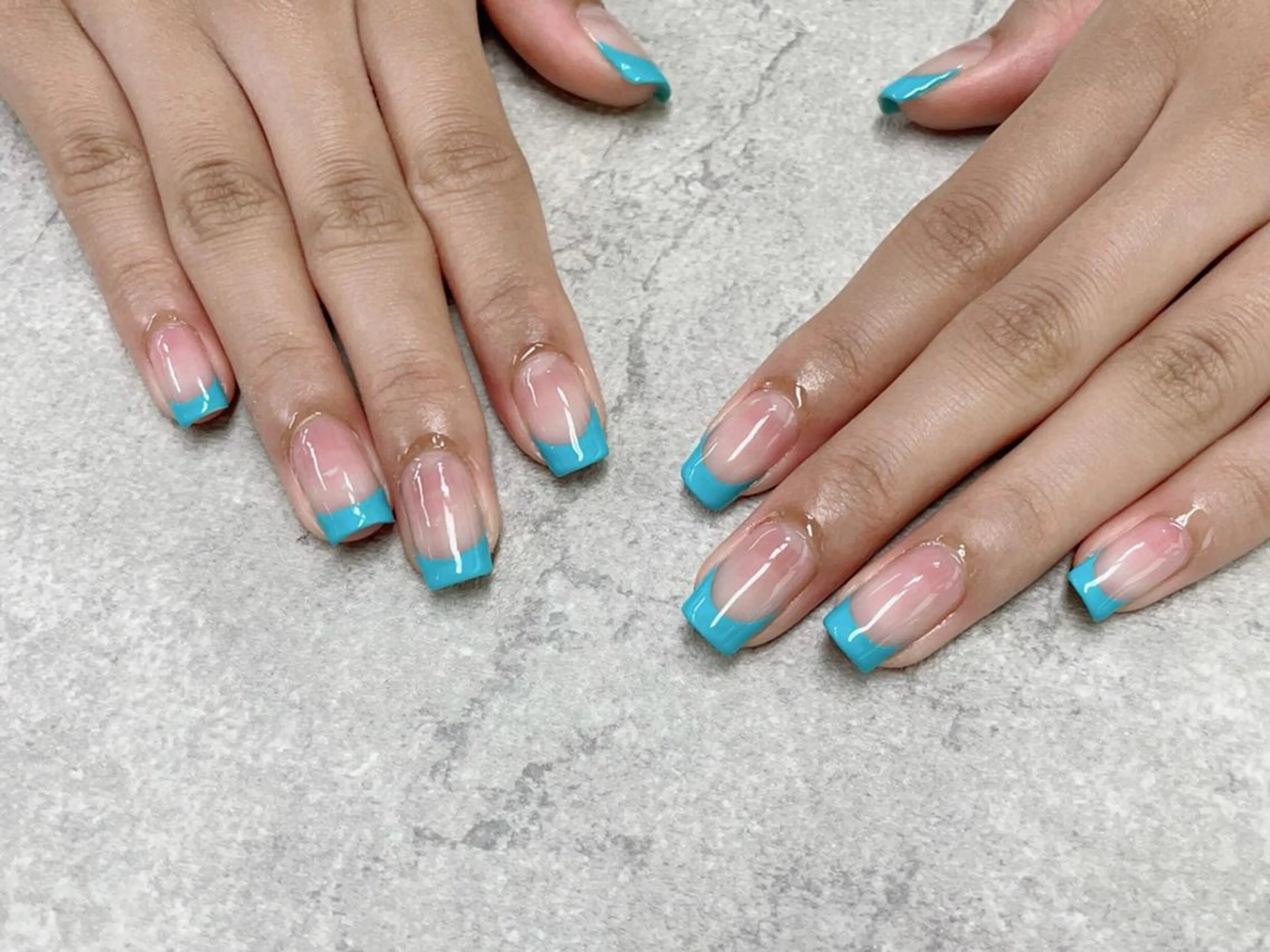 ネイル フットネイル フレンチネイル グラデーション キラキラネイル 韓国ネイル FASTNAIL PLUS 新宿店のネイルデザイン