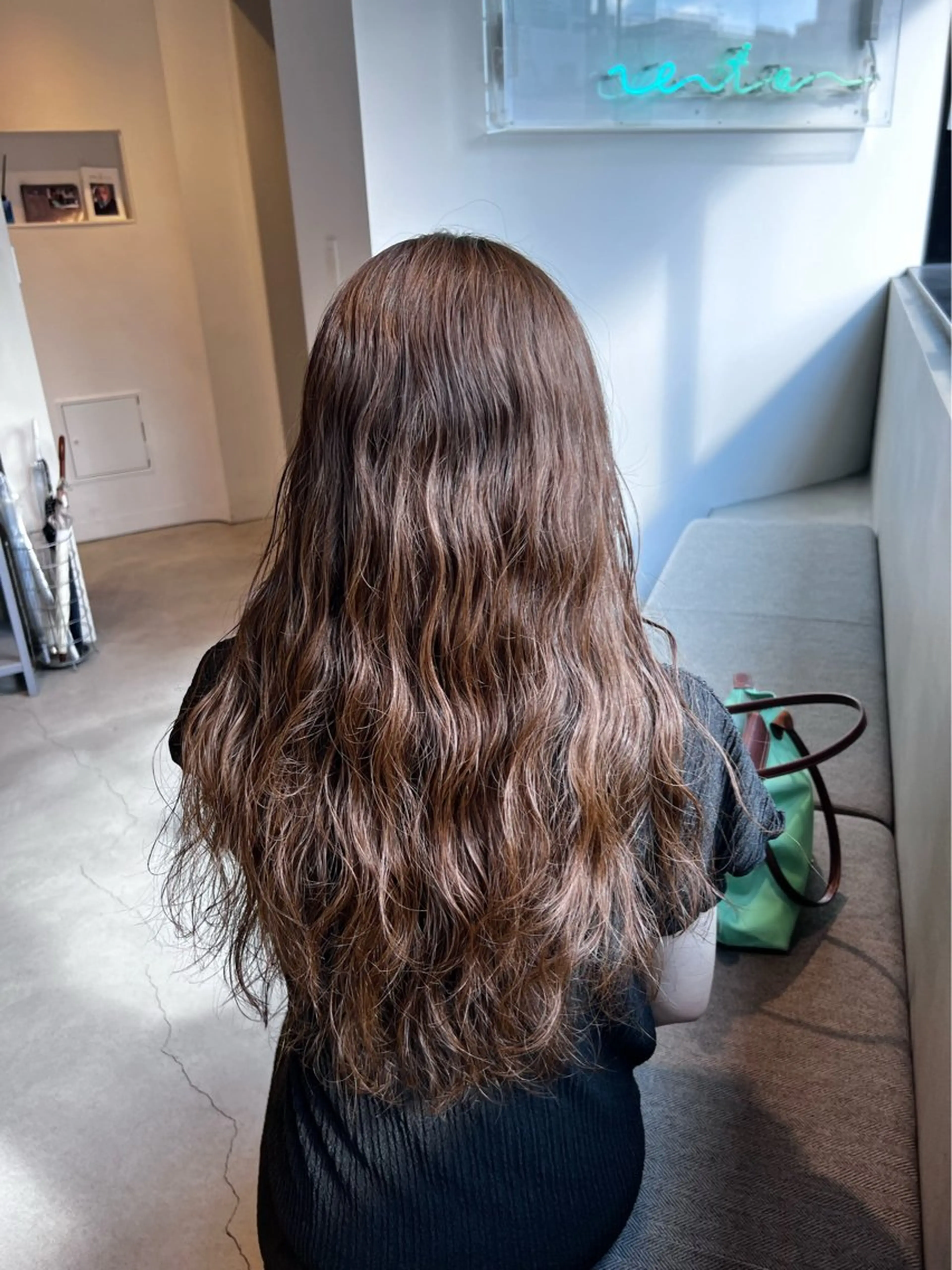 ロング パーマ ロカリタ　河原町三条所属・🌐👽フクイ キララ🌎💎のヘアスタイル