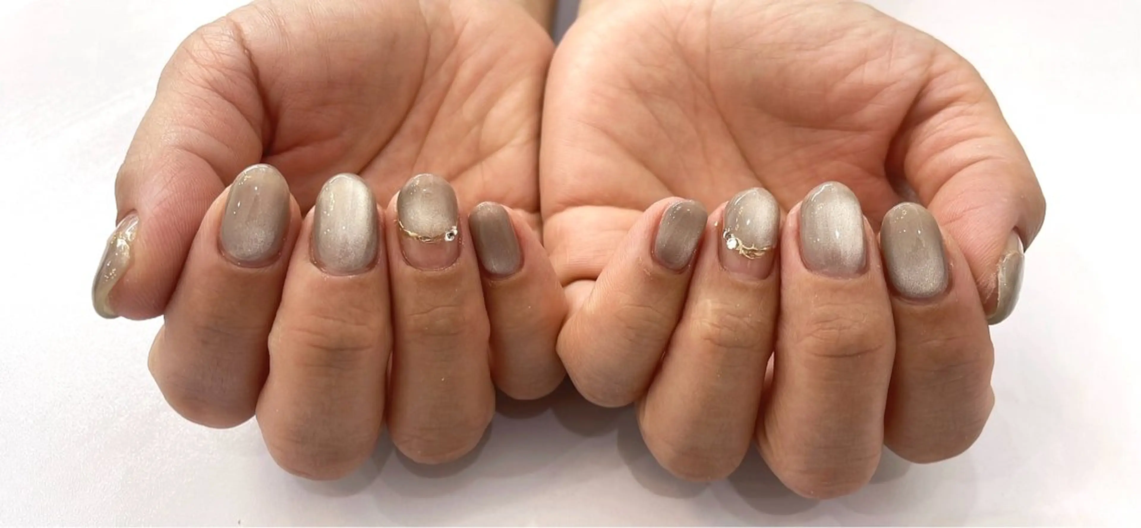 ネイル ハンドネイル REGINA (レジーナ)所属・REGINA ネイルまつげエステの眉毛・アイブロウイメージ