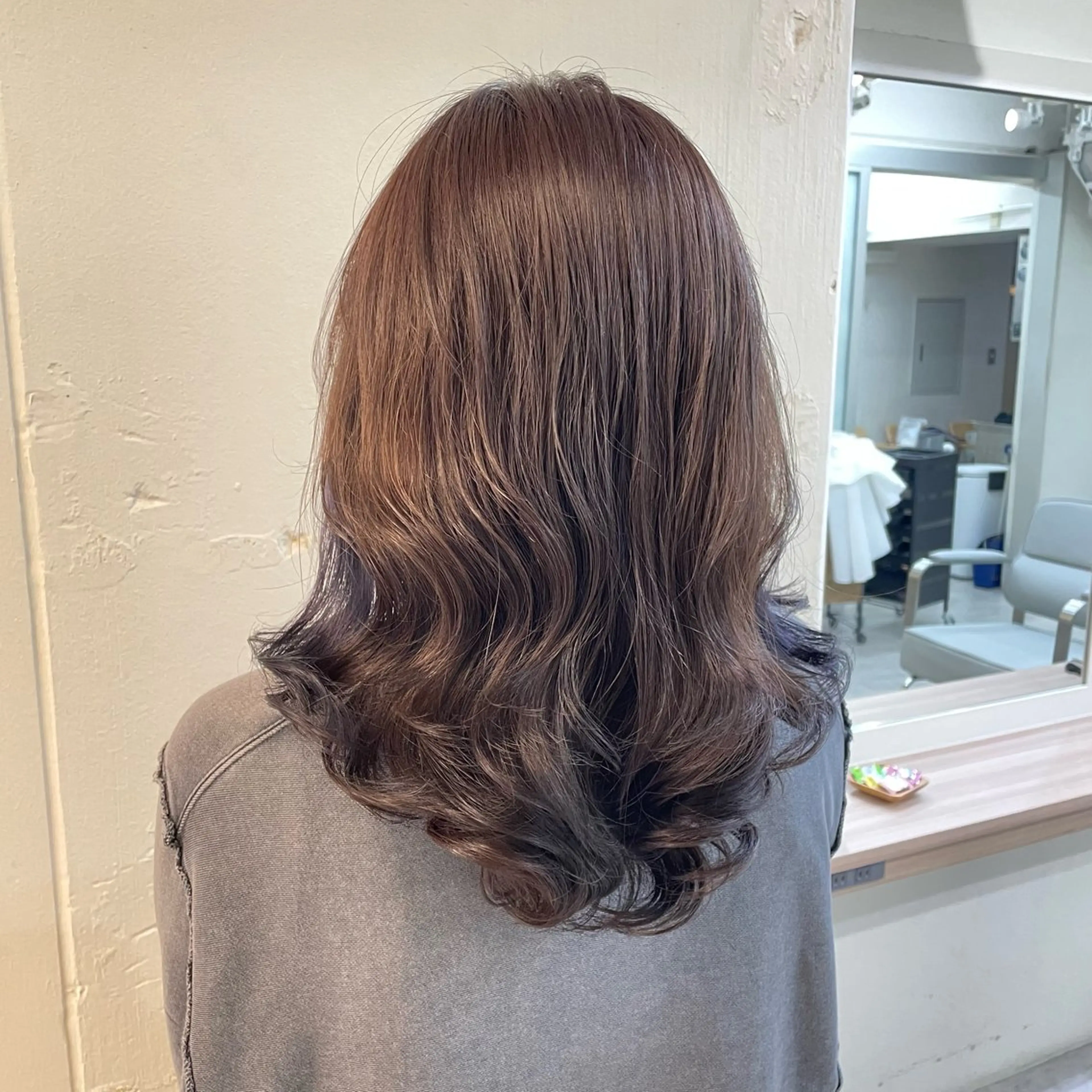 ミディアム パーマ Riru🤍レイヤー 垢抜けカラー🤍のヘアスタイル