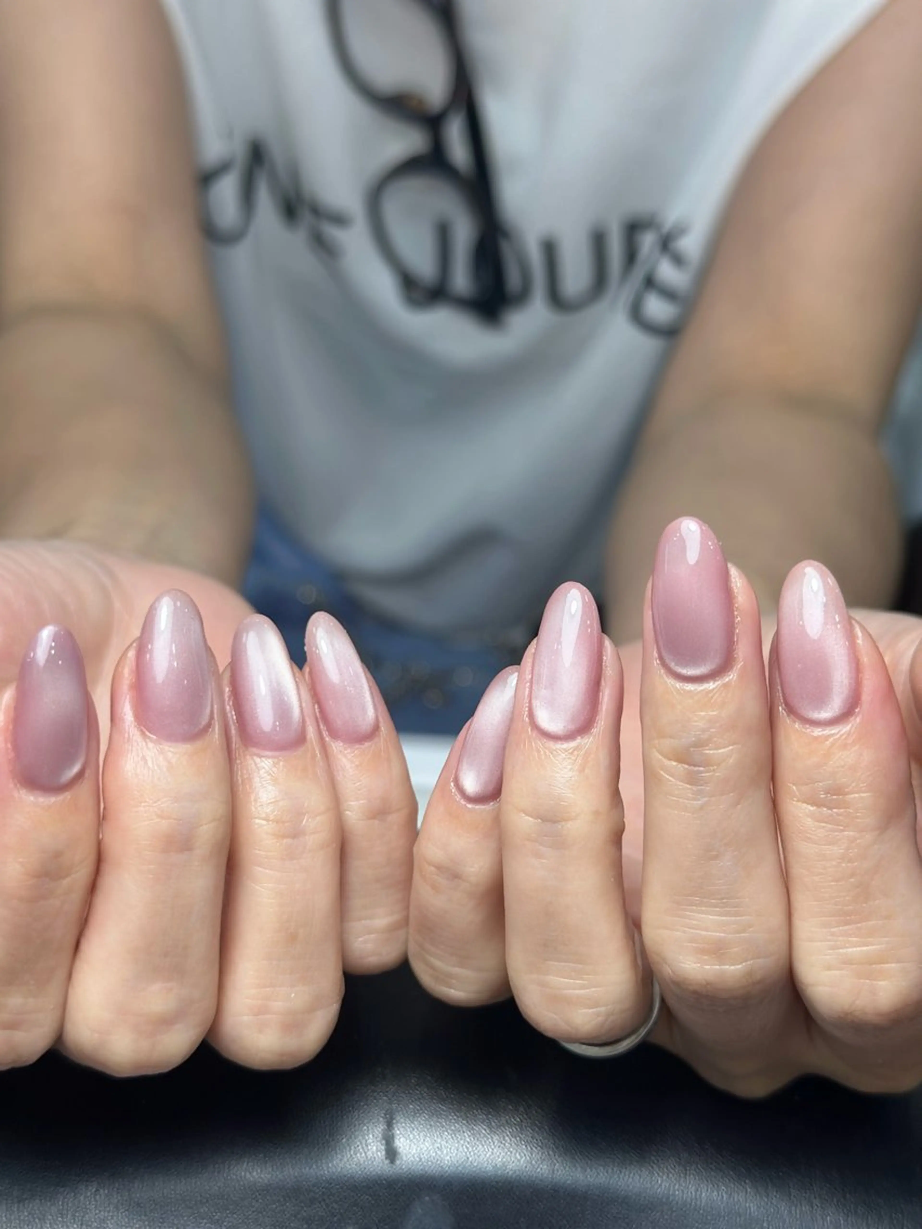 ネイル フレンチネイル グラデーション 韓国ネイル マグネットネイル シンプルネイル CoMo Nail Studio所属・CoMo Nailのネイルデザイン