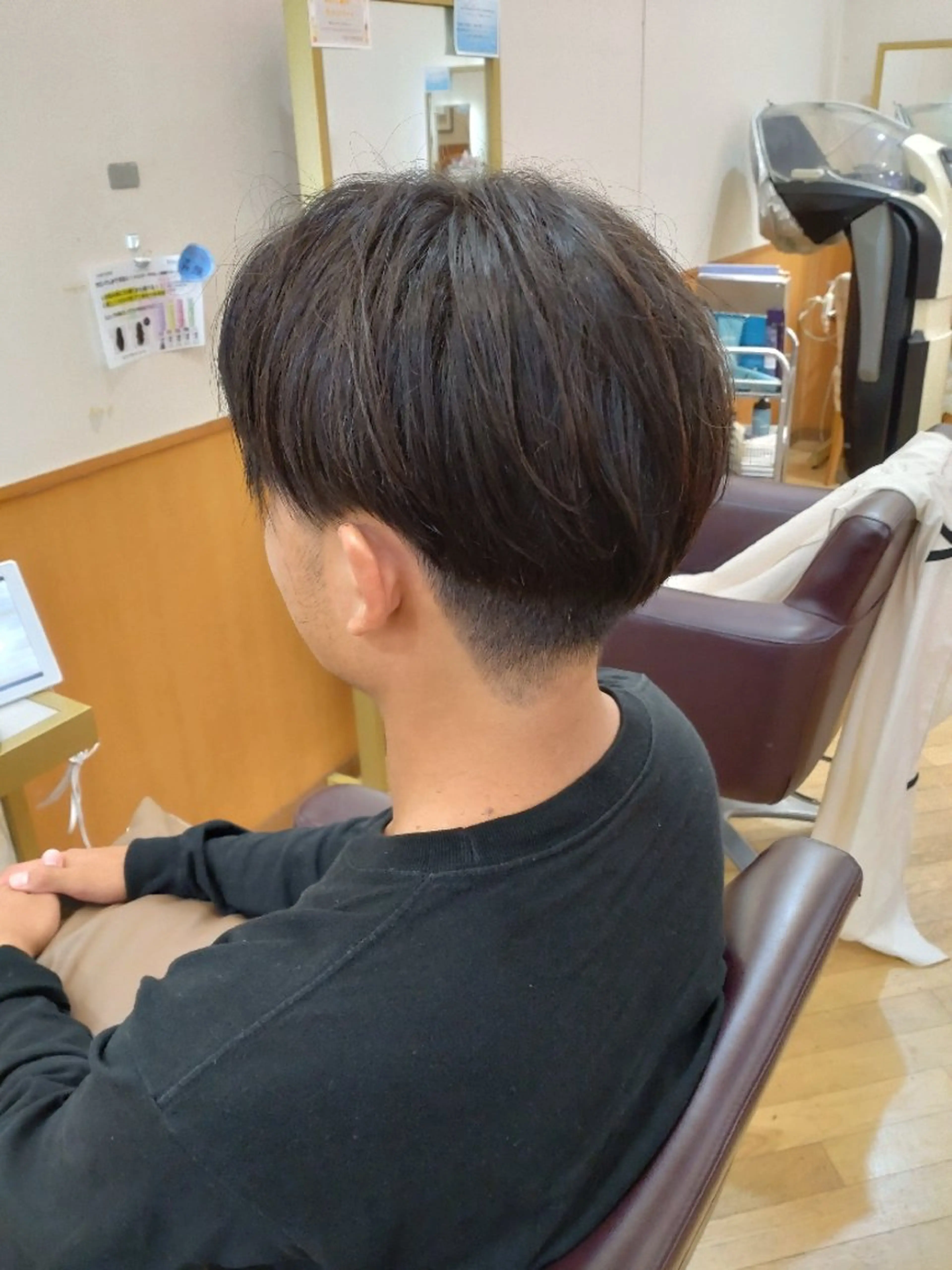 メンズ カット ヘッドスパ 仮屋 敬介のヘアスタイル
