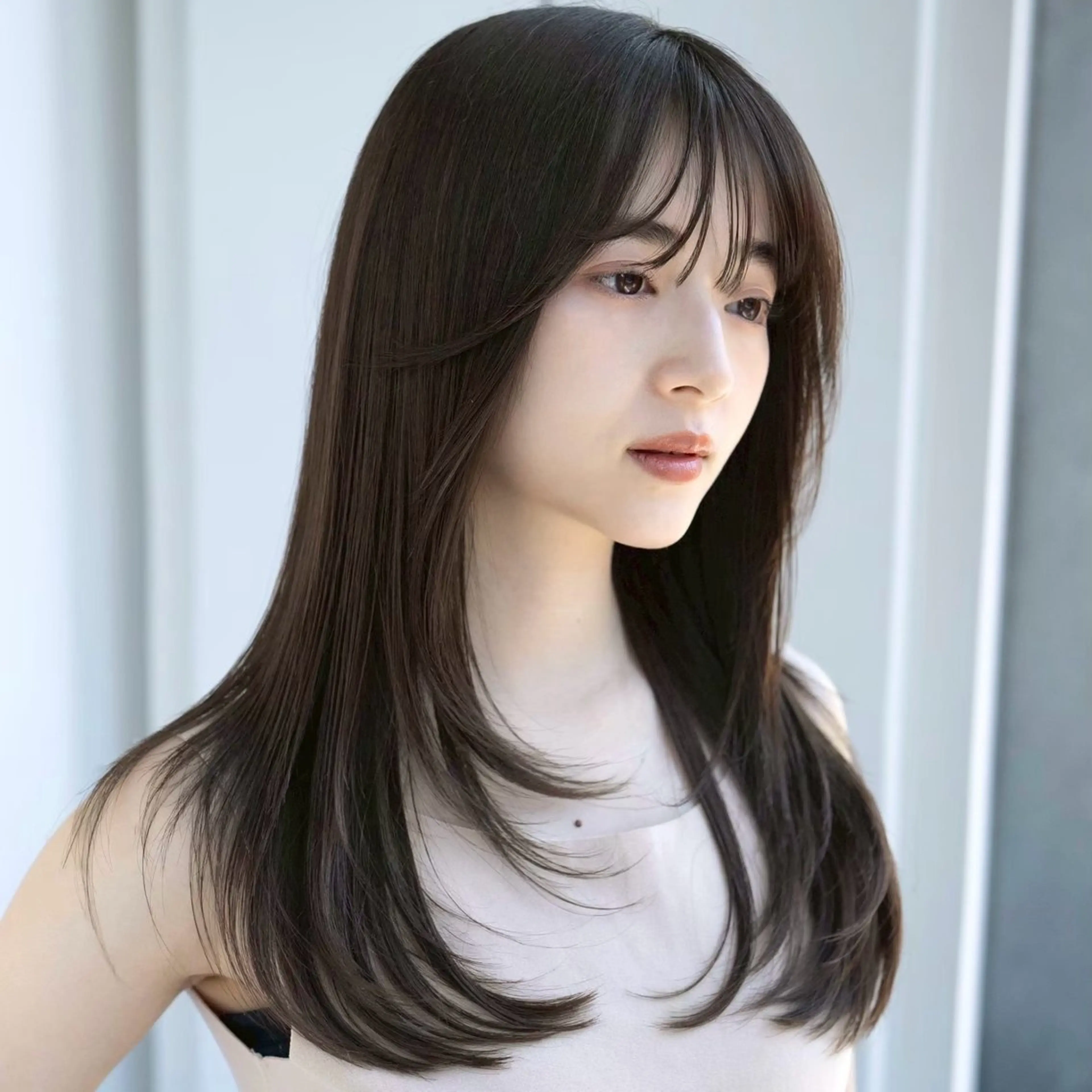 ロング カラー AIN.ANLY 明治神宮前所属・ムツキ/品のある 艶カラー/縮毛矯正のヘアスタイル